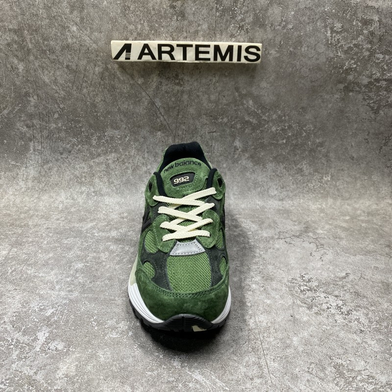 new Ba1an*e 992 jjjjound green