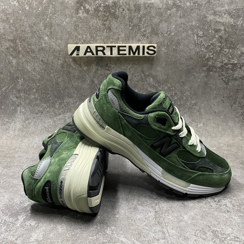 new Ba1an*e 992 jjjjound green
