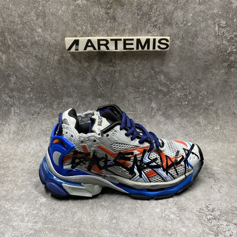 Ba*len*cia*ga graffiti runner sneaker in blue