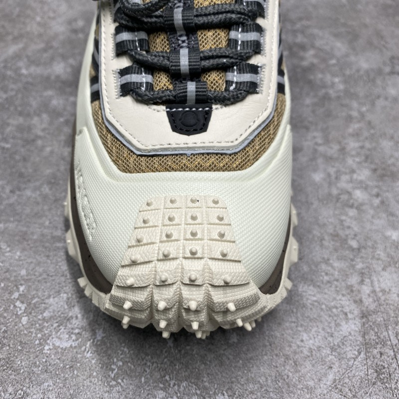 M0nc1er trailgrip beige white