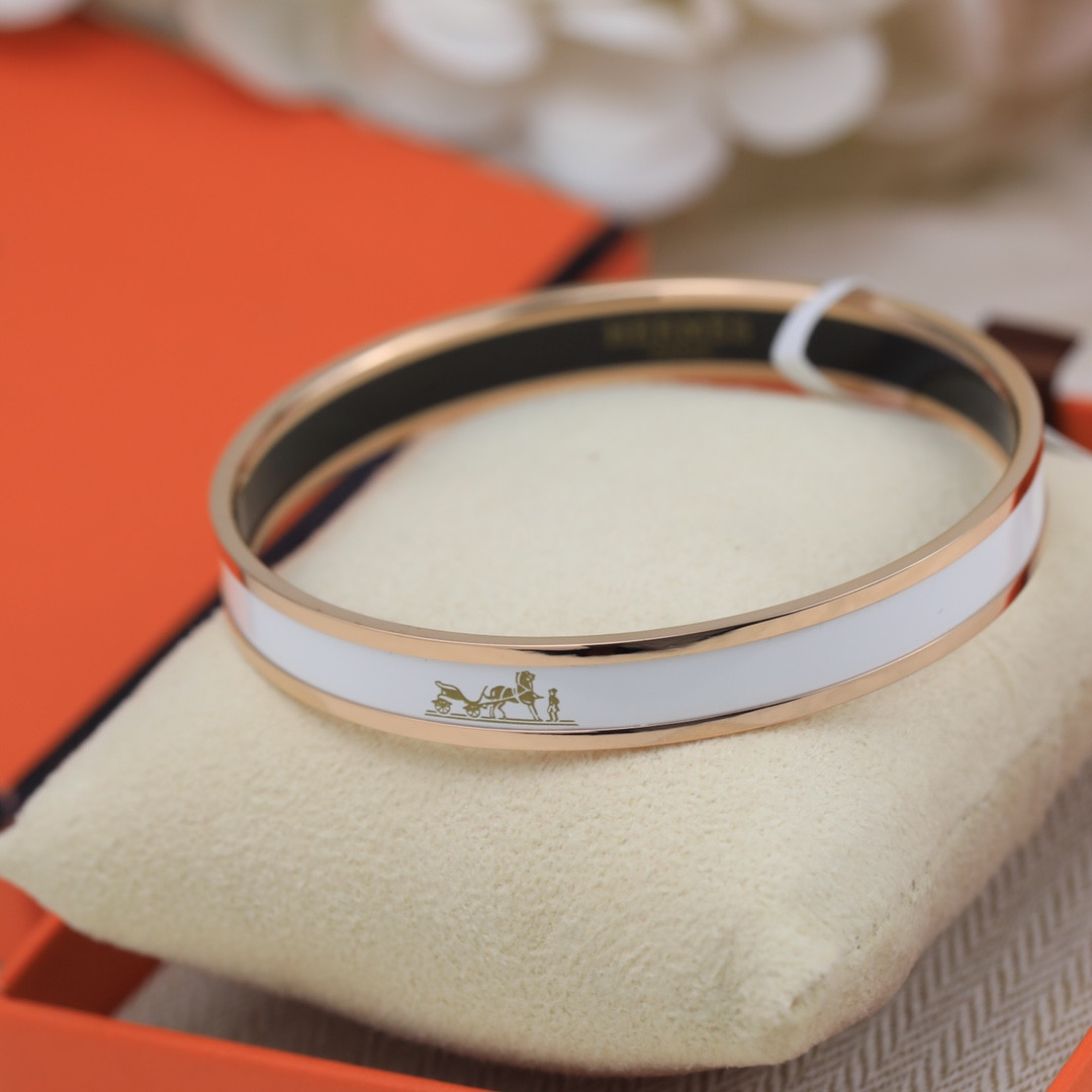 h**mes enamel bracelet(cusT0mized products cannot be returned or exchanged)