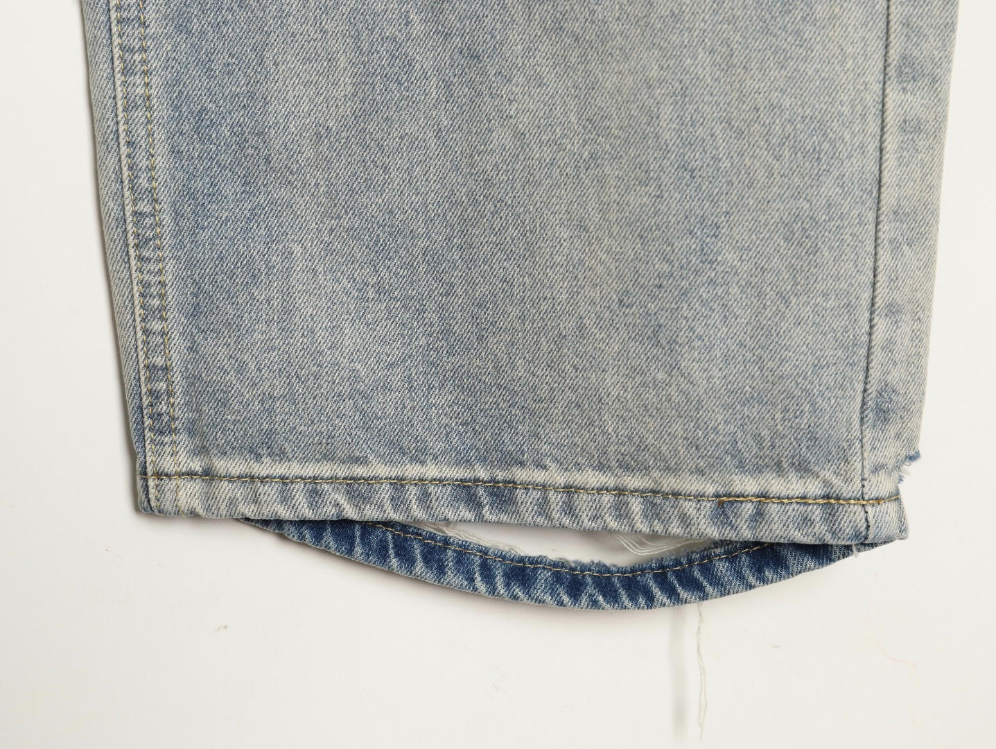 Ba*len*cia*ga jeans