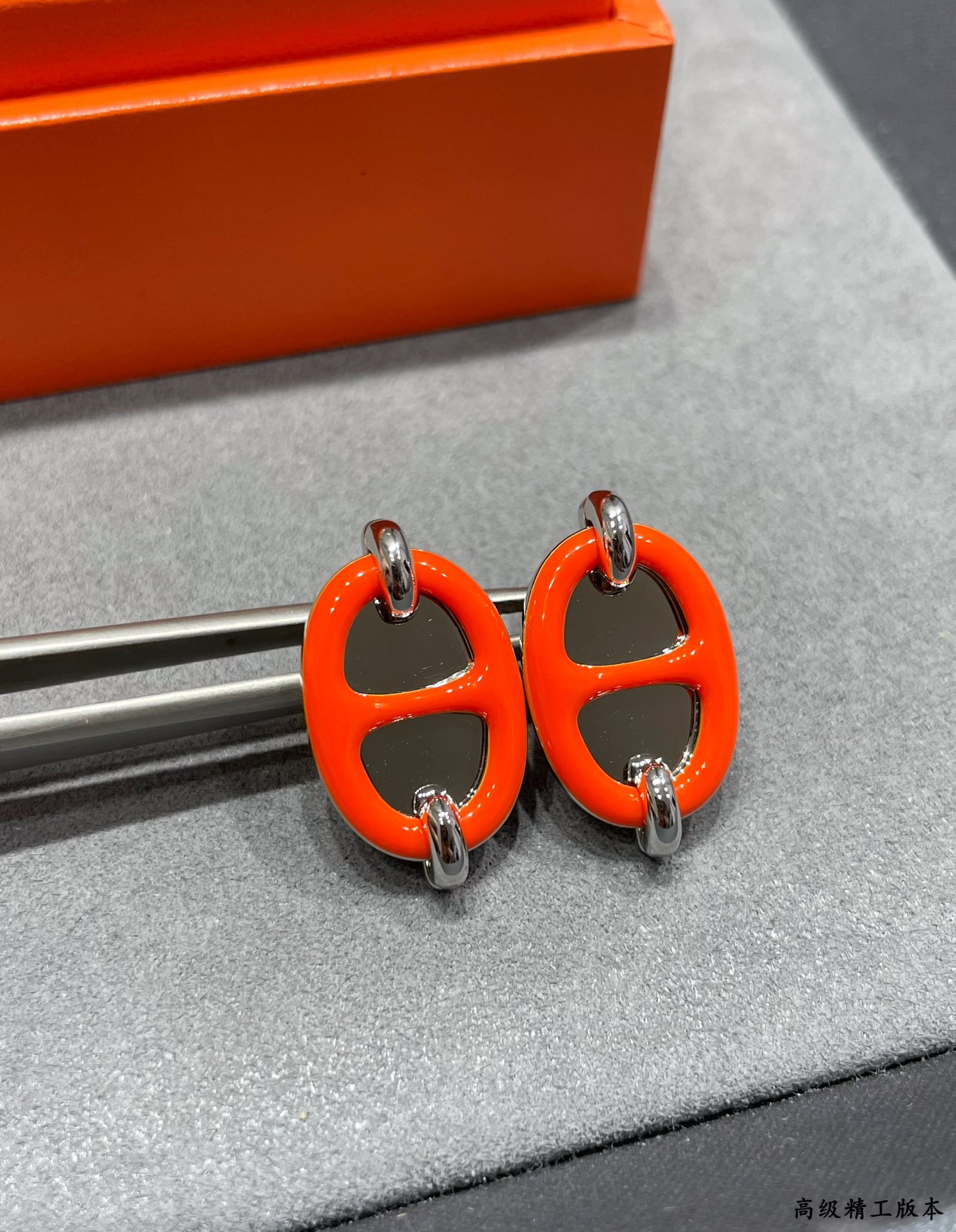 H**me5 mini maillon earrings