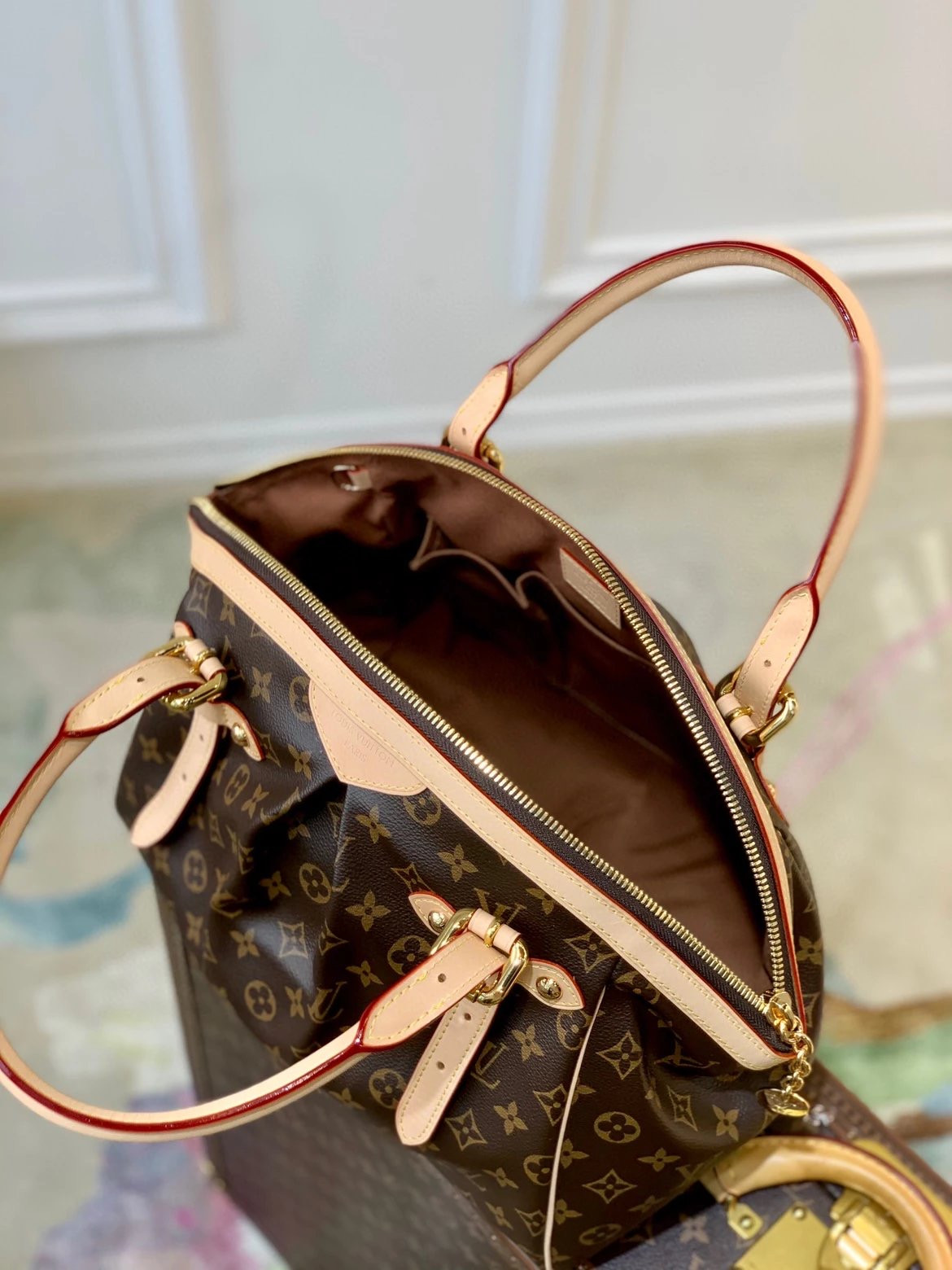 LV TVOLI GM M40144