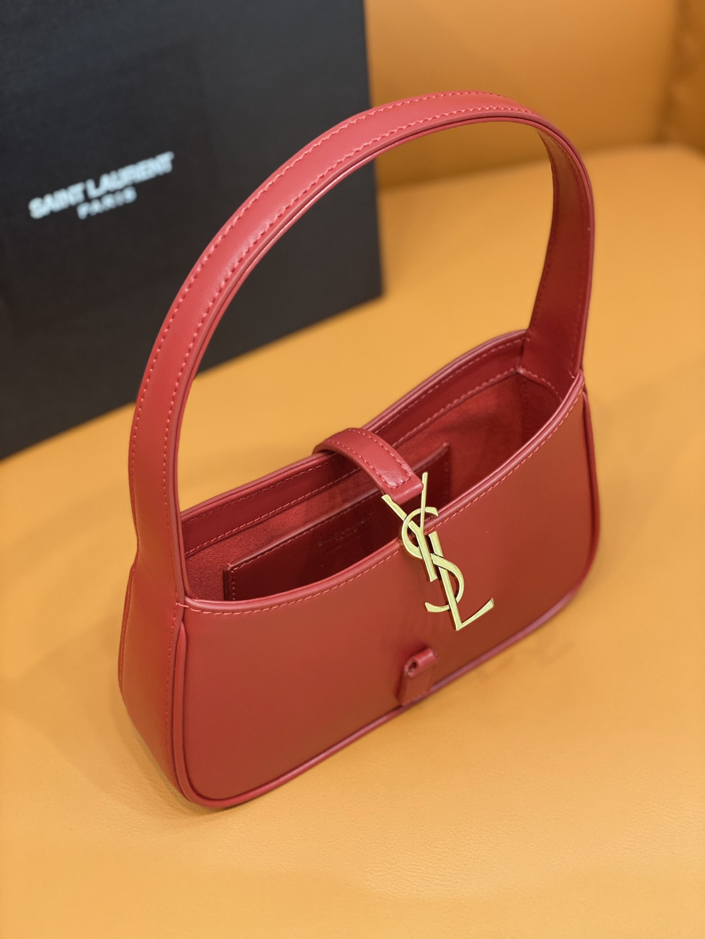 Y*L mini le 5 À 7 in smooth leather red 19 x 11.5 x 4.5 cm