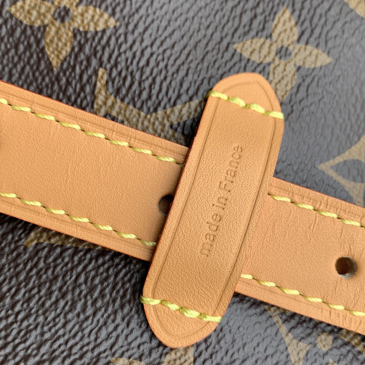 LV CARRYALL MM M46197