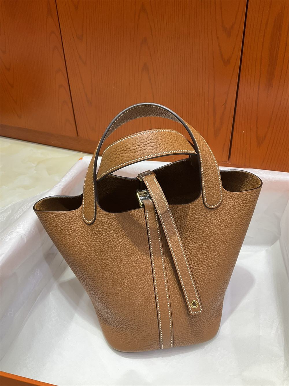 h**me5 picotin 18cm G01den brown without original box