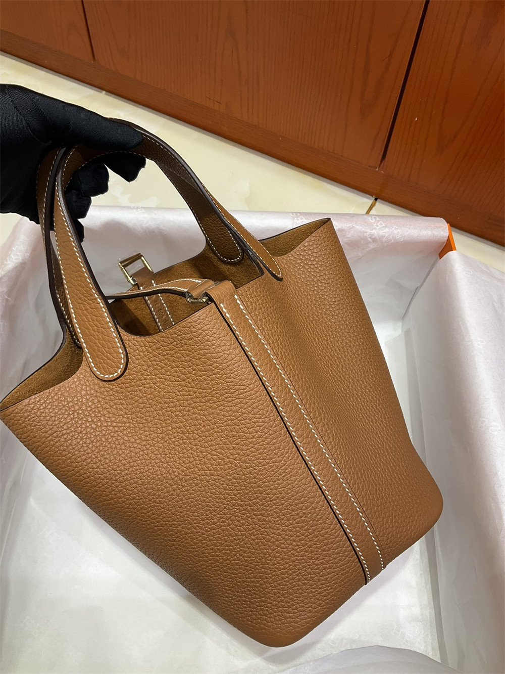 h**me5 picotin 18cm G01den brown without original box