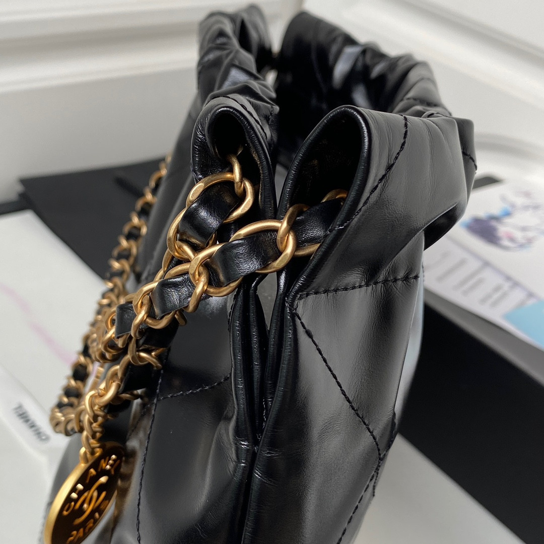 Ch*el 22 handbag shiny calfskin black 30×45×8cm