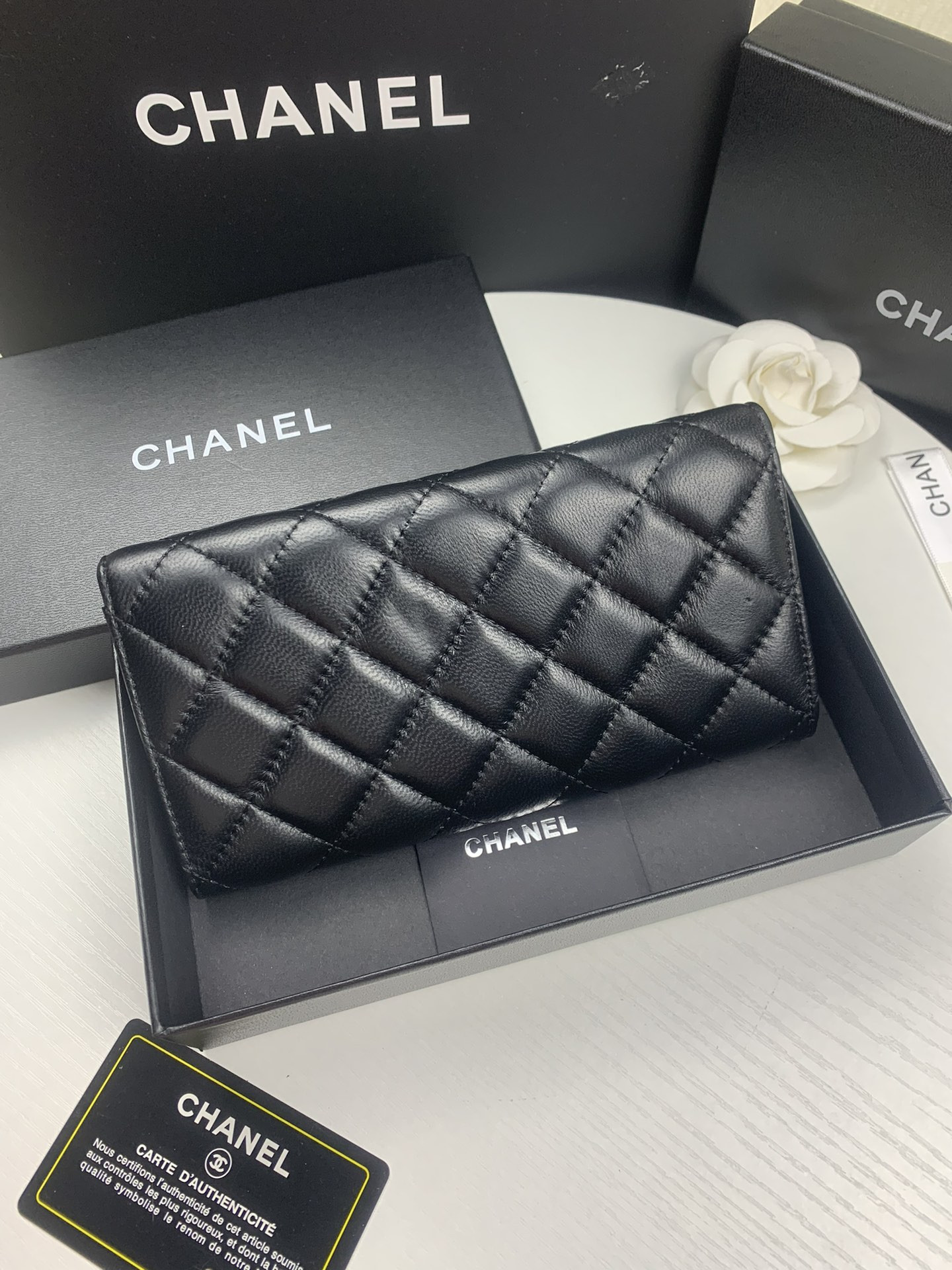 Ch*el flap wallet black 19.5 x10 cm