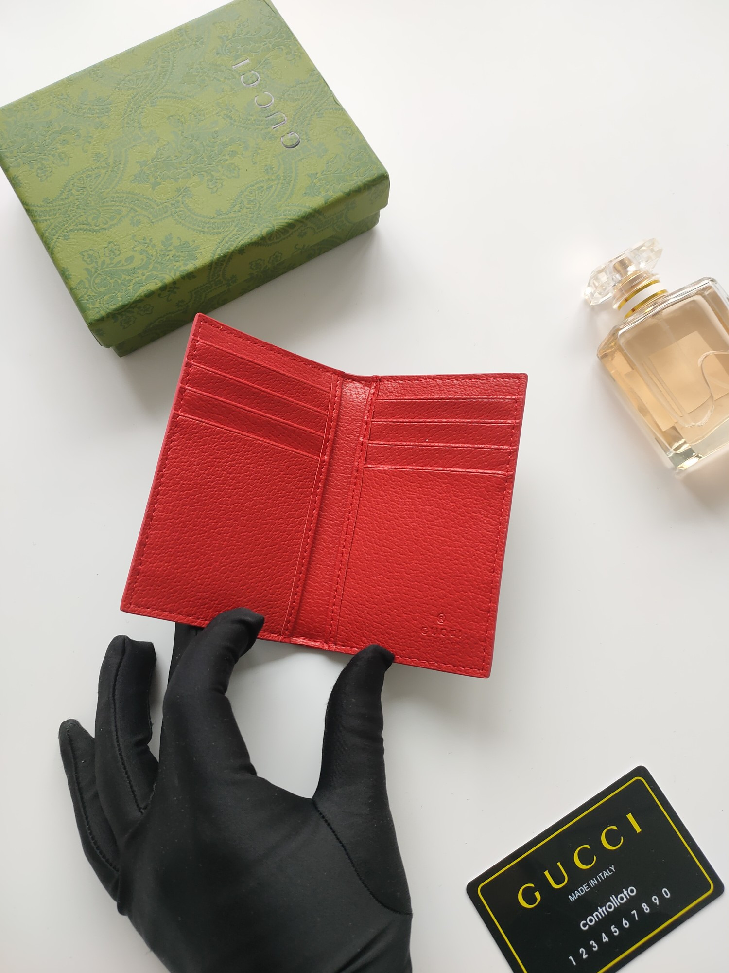G*u*i gg card case wallet