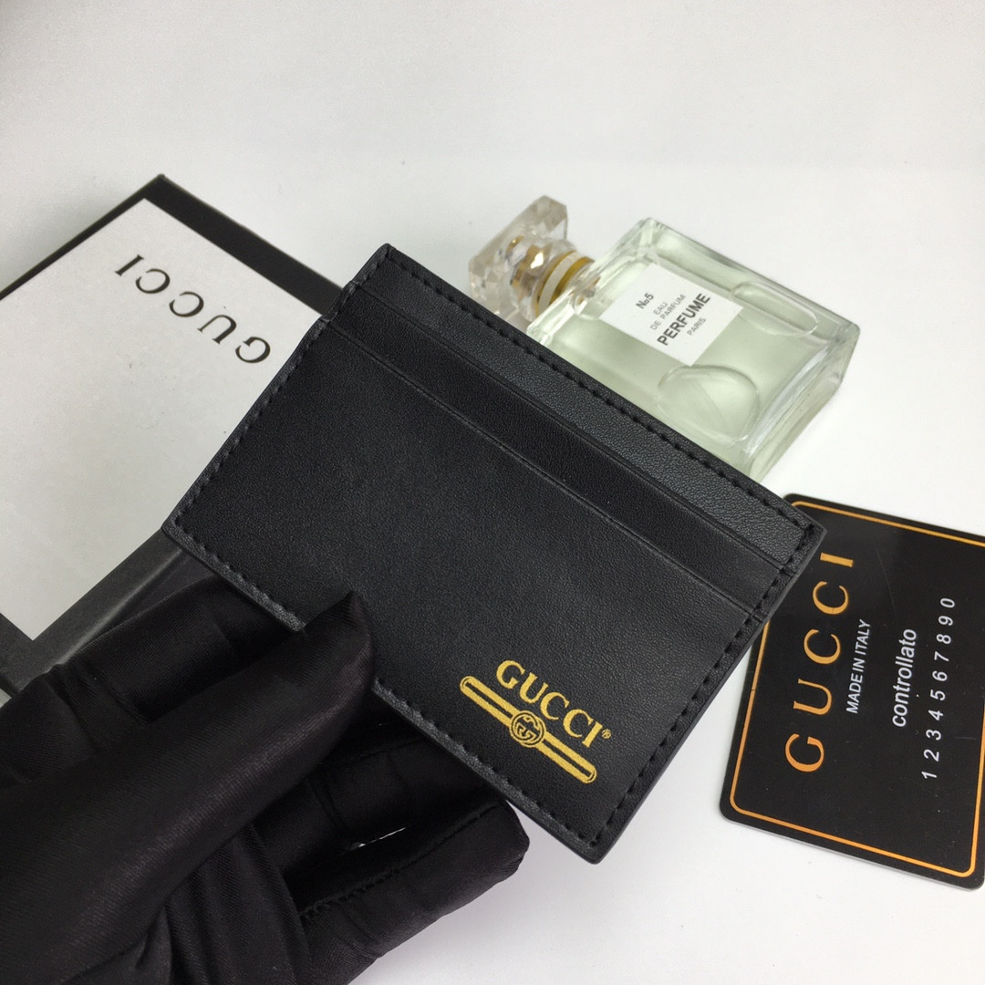 G*u*i gg card case wallet