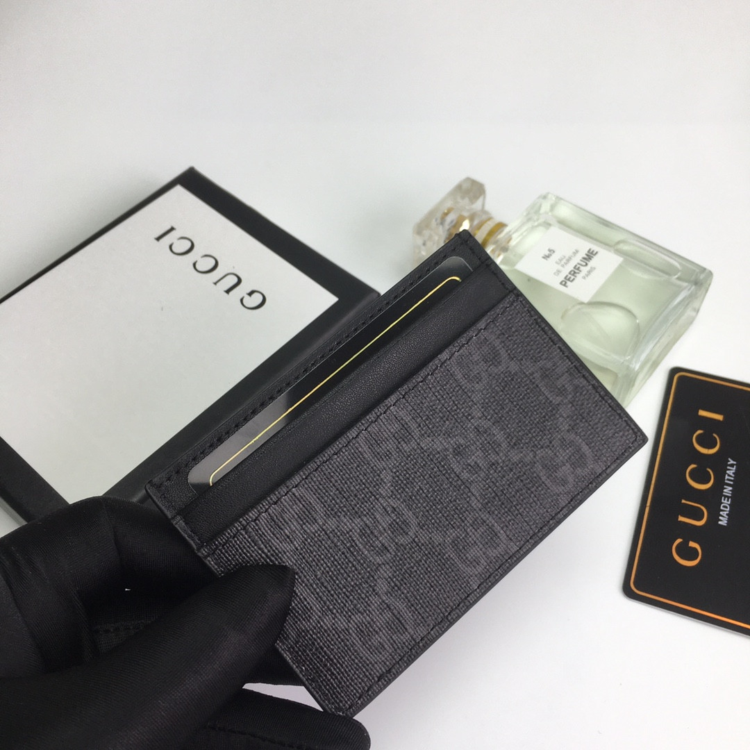 G*u*i gg card case wallet