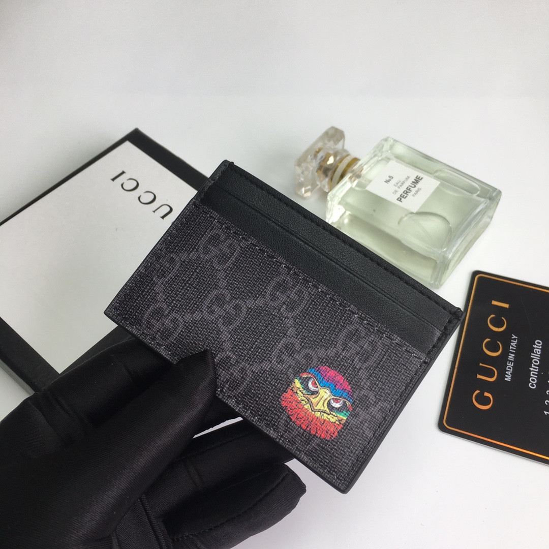 G*u*i gg card case wallet