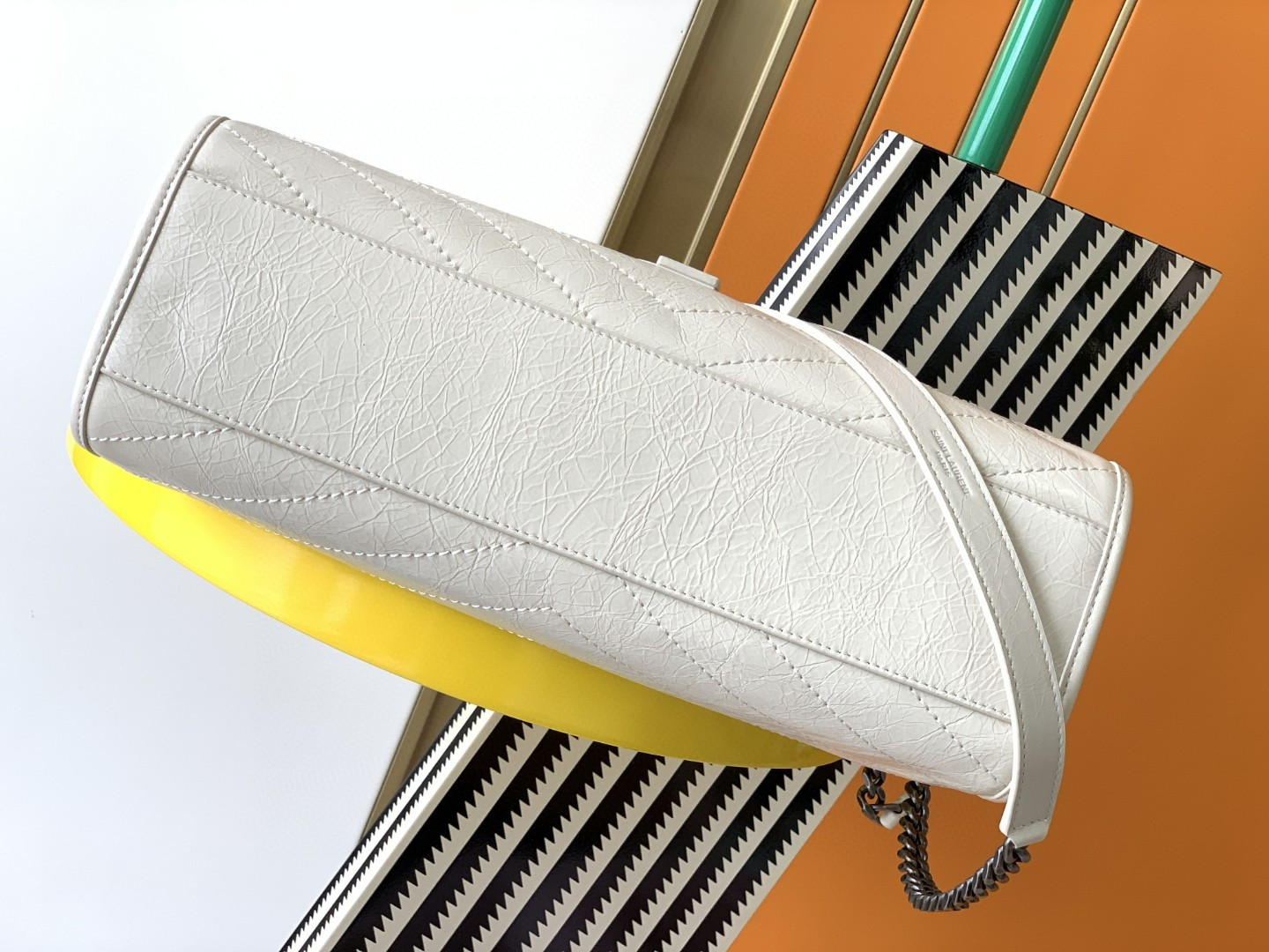 Y*L niki shopping in vintage leather white 12.9 x 10.6 x 4.5 inches