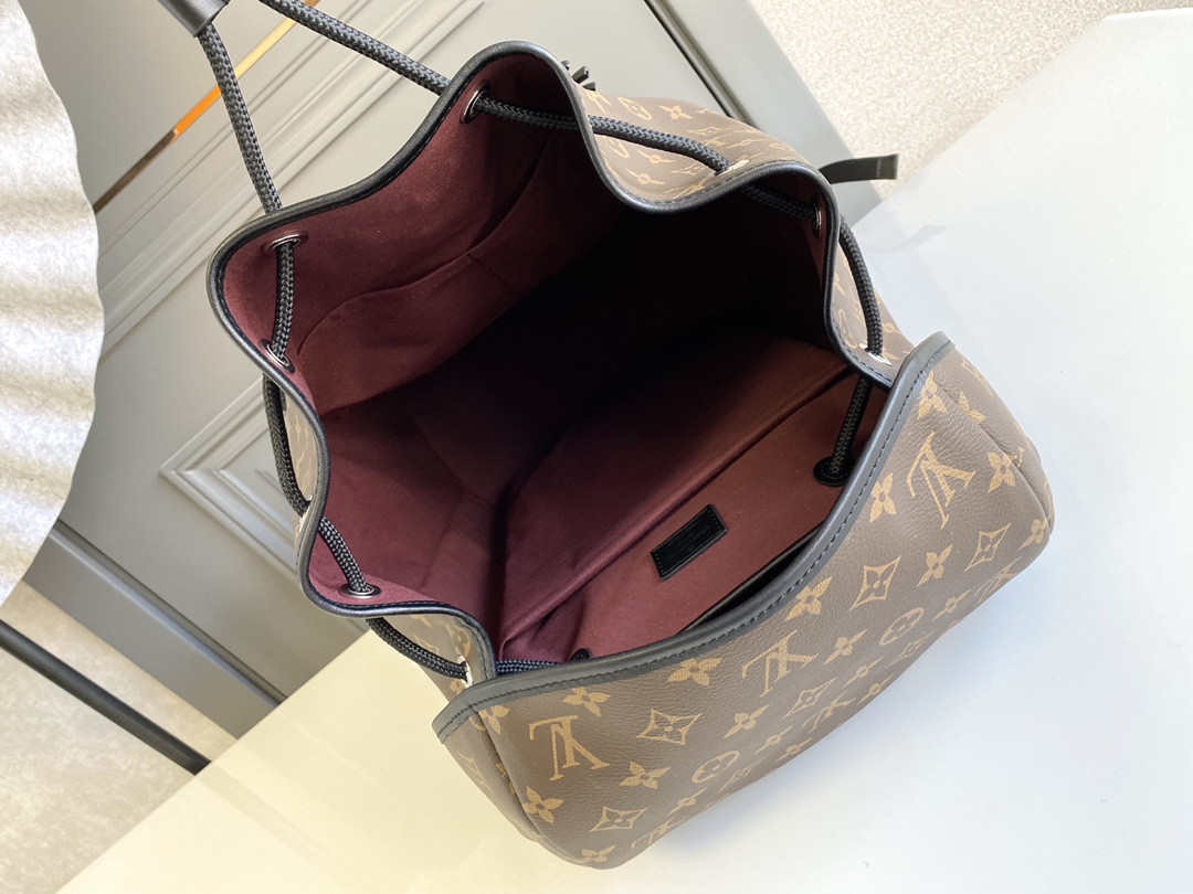 LV M43421 22 x 44 x 15 CM