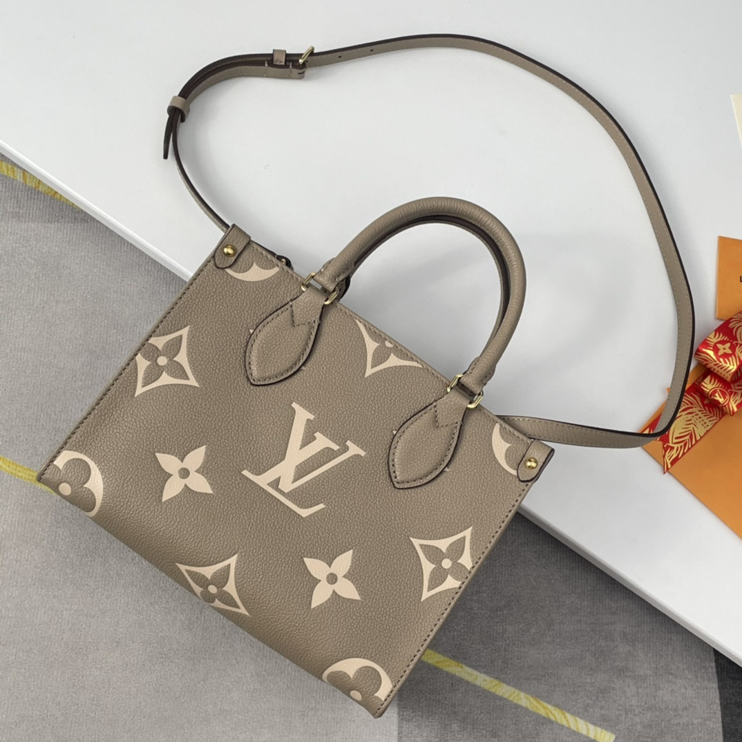 LV M45779 Onthego PM 9.8 x 7.5 x 4.5 inches