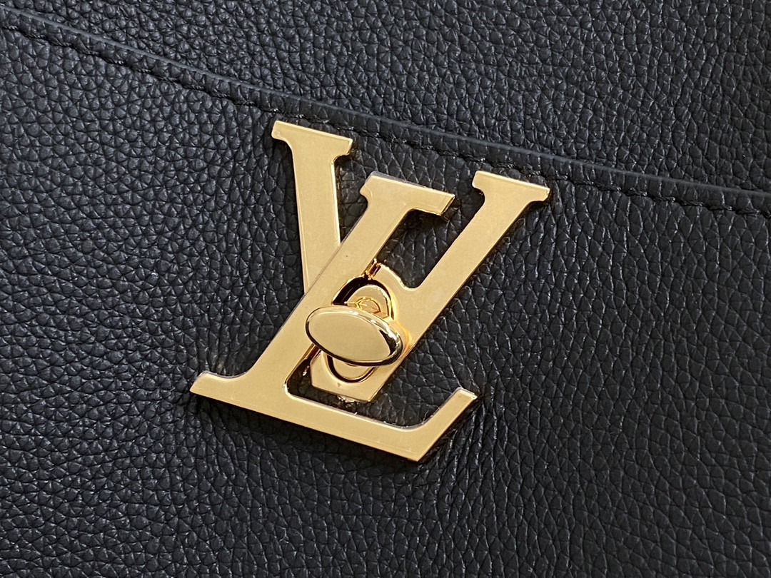 LV M24006 Lock and Walk 7.9 x 8.1 x 4.7 inches