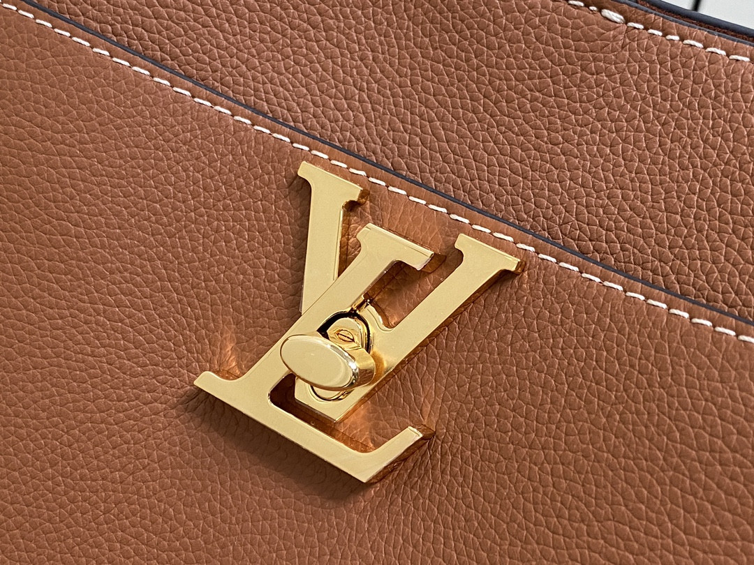 LV M24165 Lock and Walk 7.9 x 8.1 x 4.7 inches
