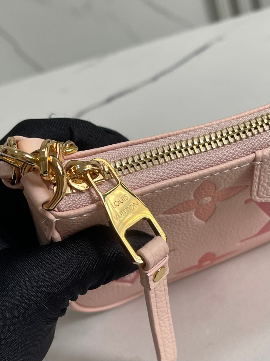 LV EASY POUCH ON STRAP M80348 7.5 x 4.5 x 1.2 inches