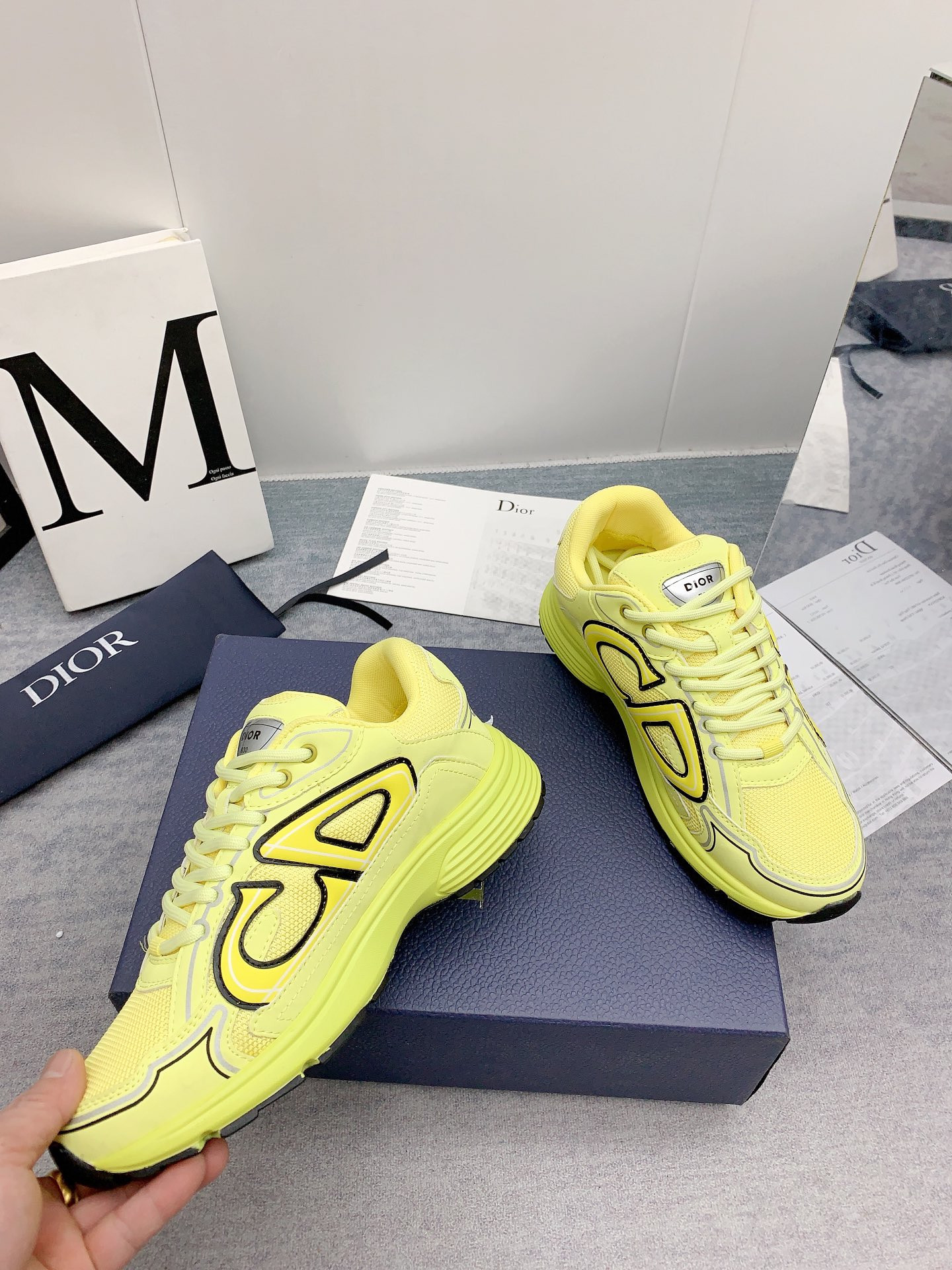 ua D*or b30 sneaker