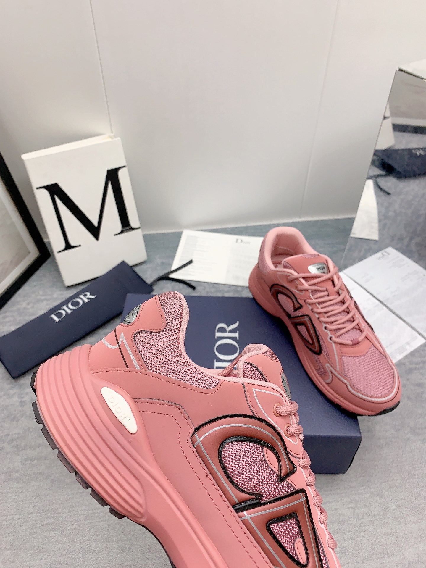 ua D*or b30 sneaker