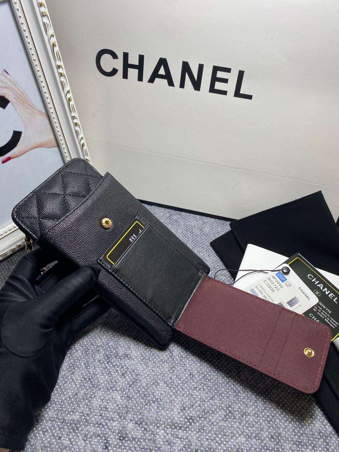 Ch*el long zipped wallet 19-11cm