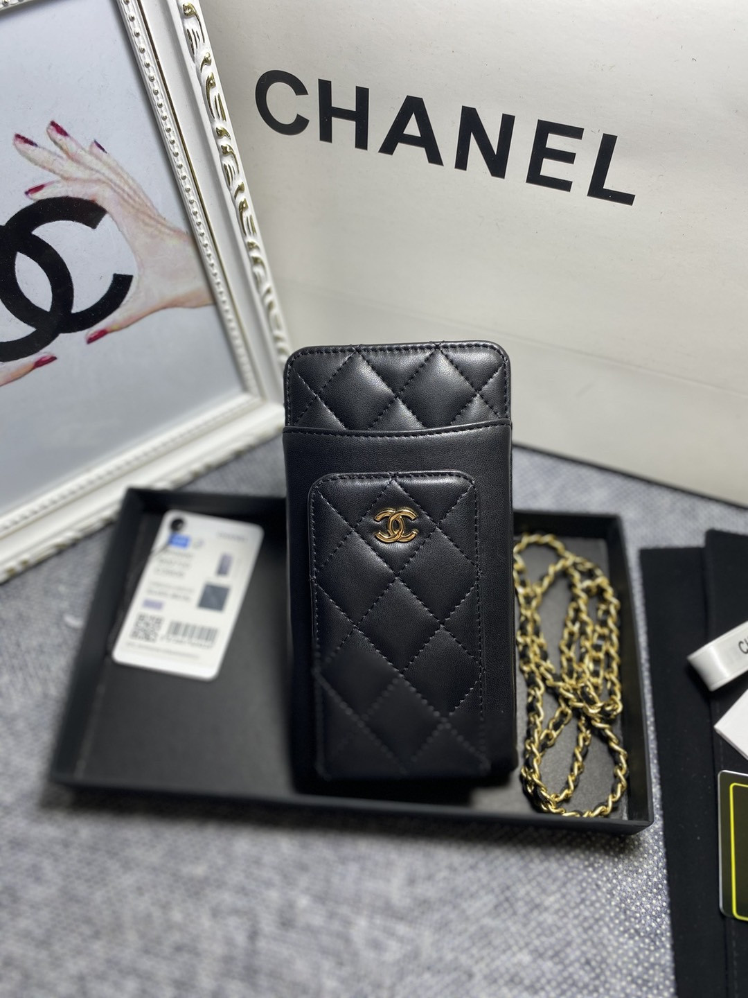 Ch*el long zipped wallet 19-11cm