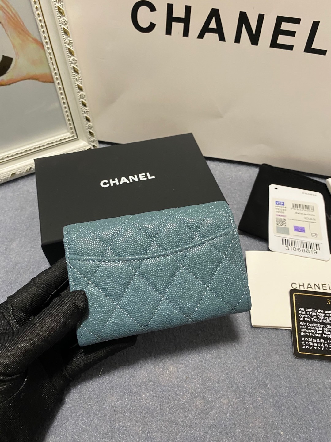 Ch*el card holder 11.3 x 7.5 x 2.5 cm