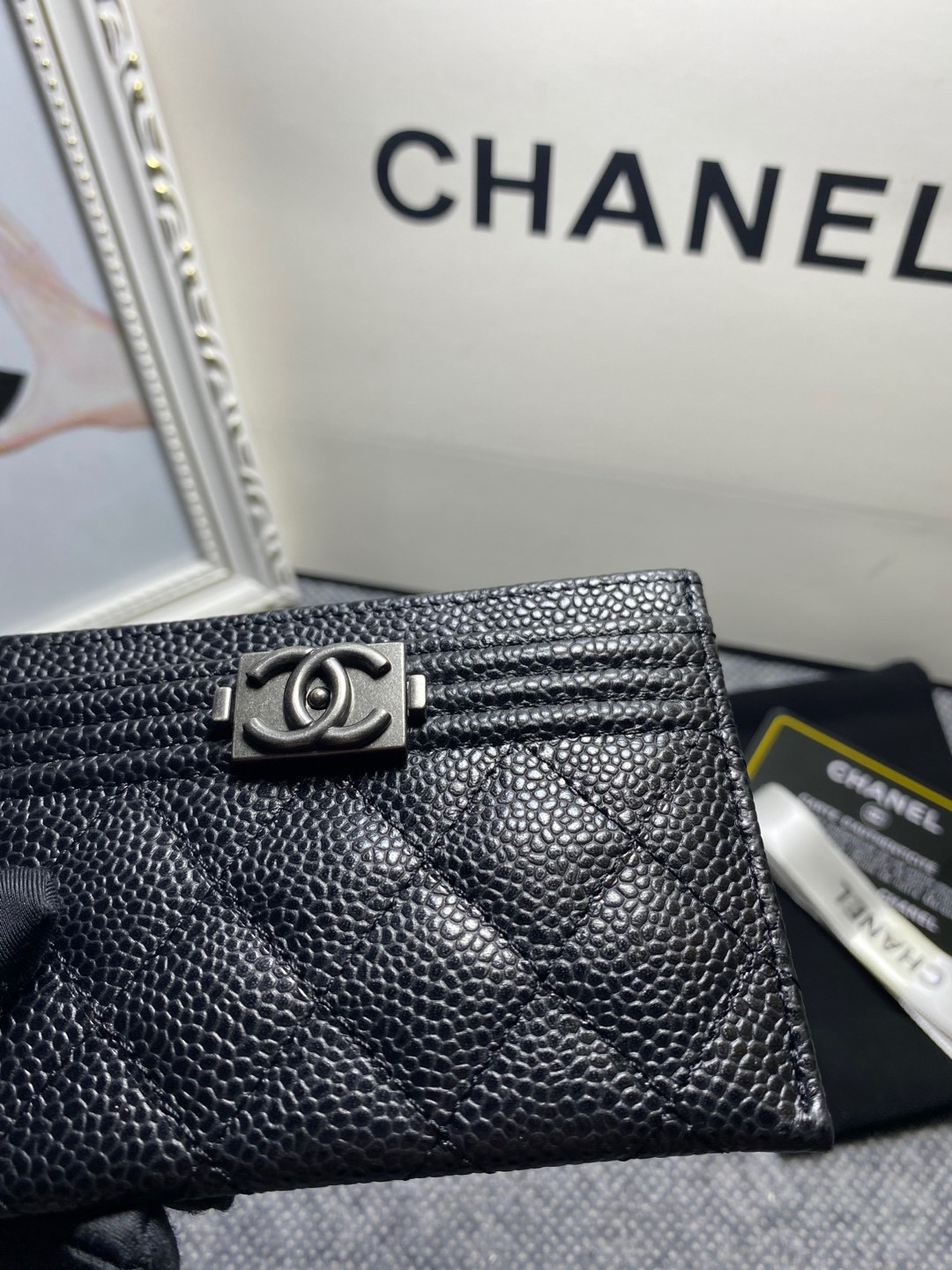 Ch*el card holder 10cm