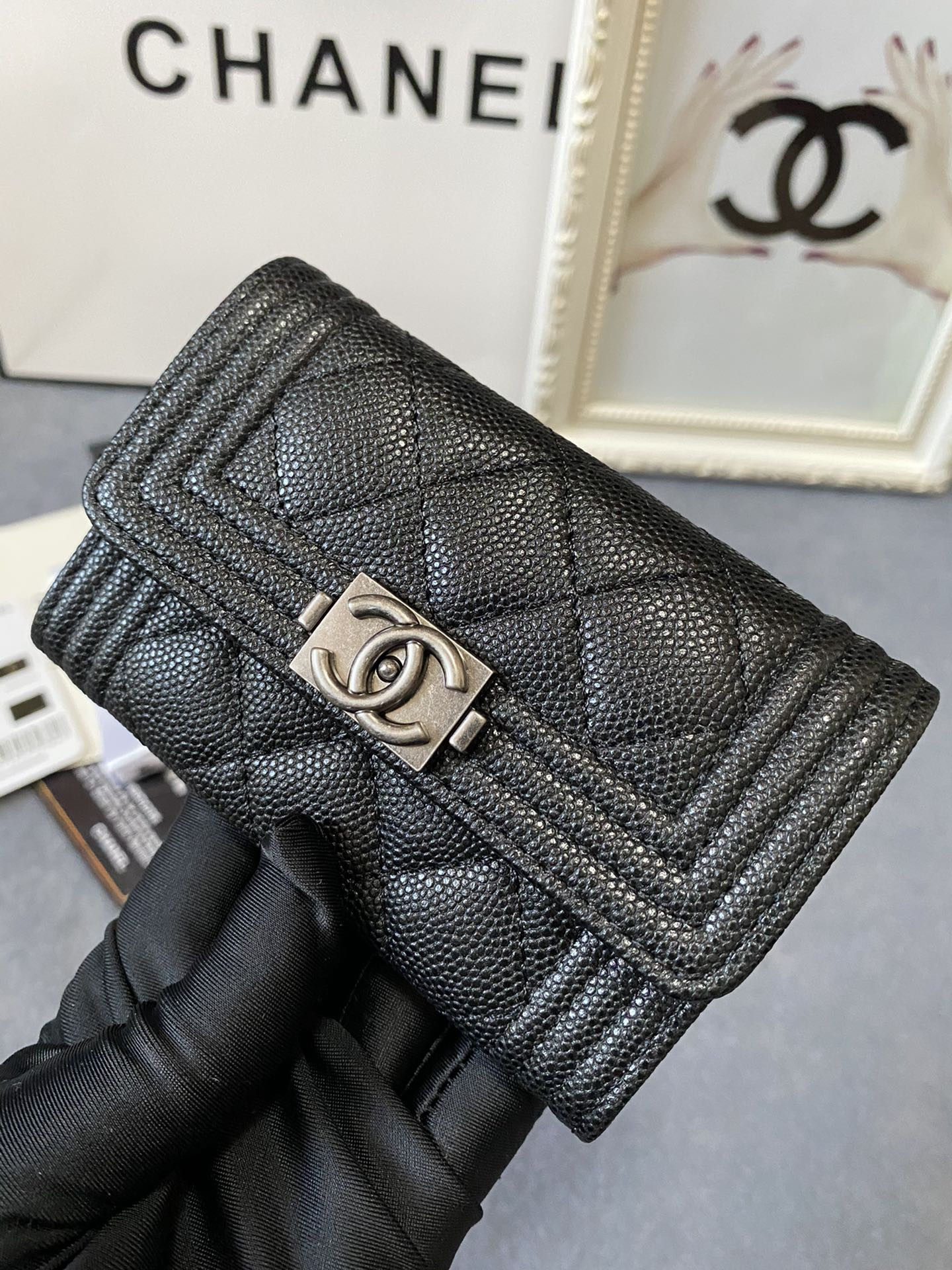 Ch*el flap wallet 12-7cm