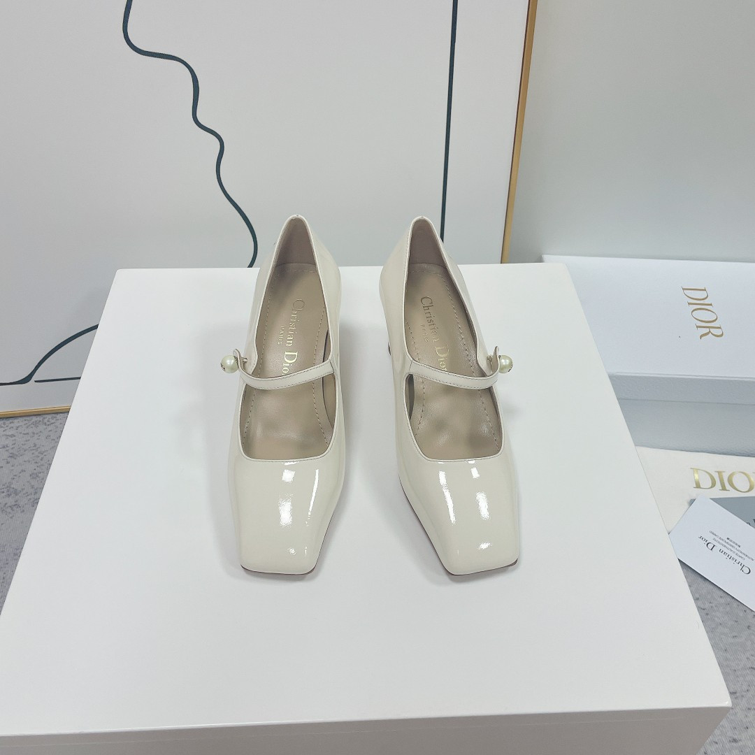 ua jolie D*or pump