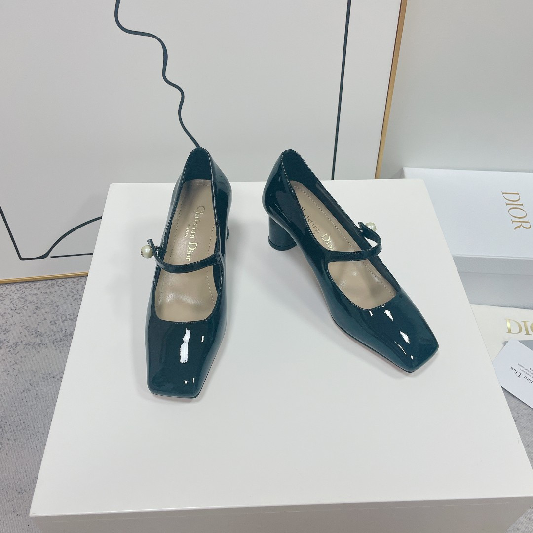 ua jolie D*or pump