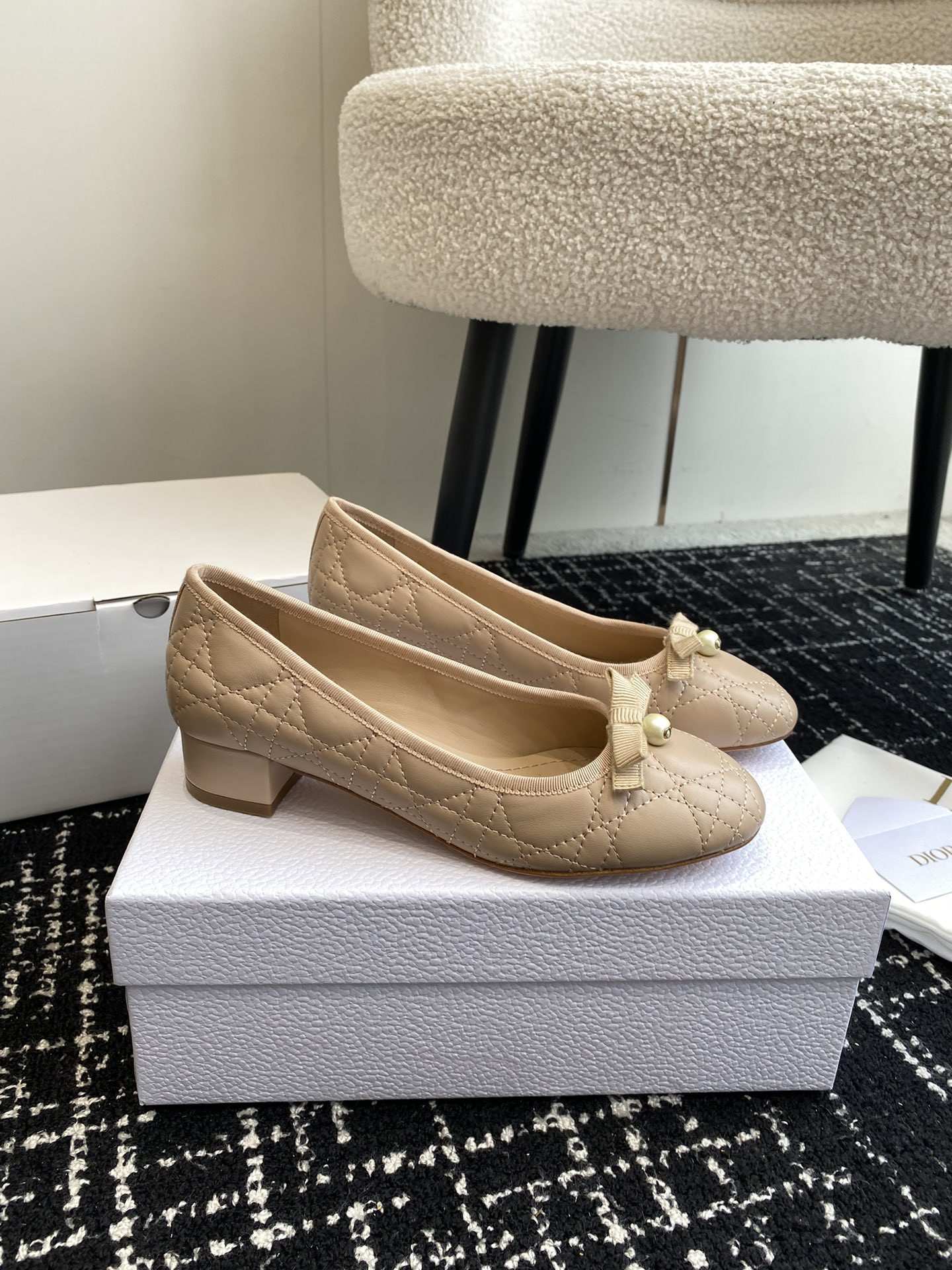 ua D*or ballet pump