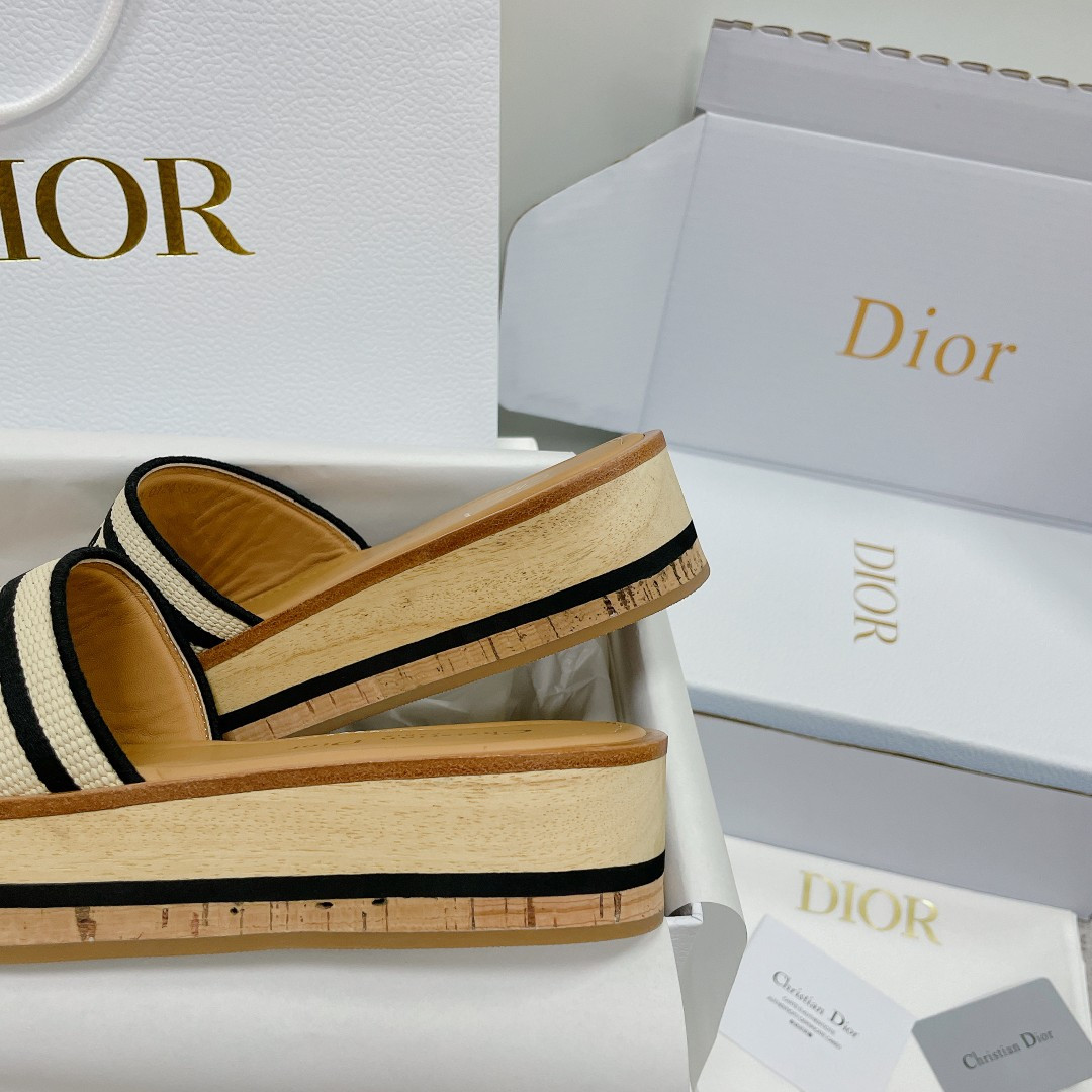 ua D*oriviera dway platform slide