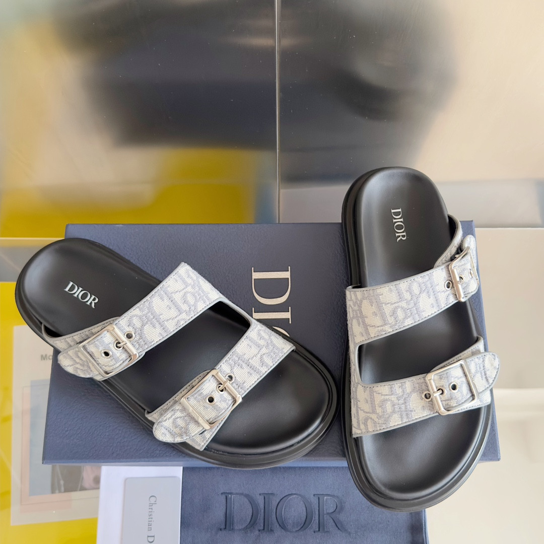 ua D*or aqua sandal