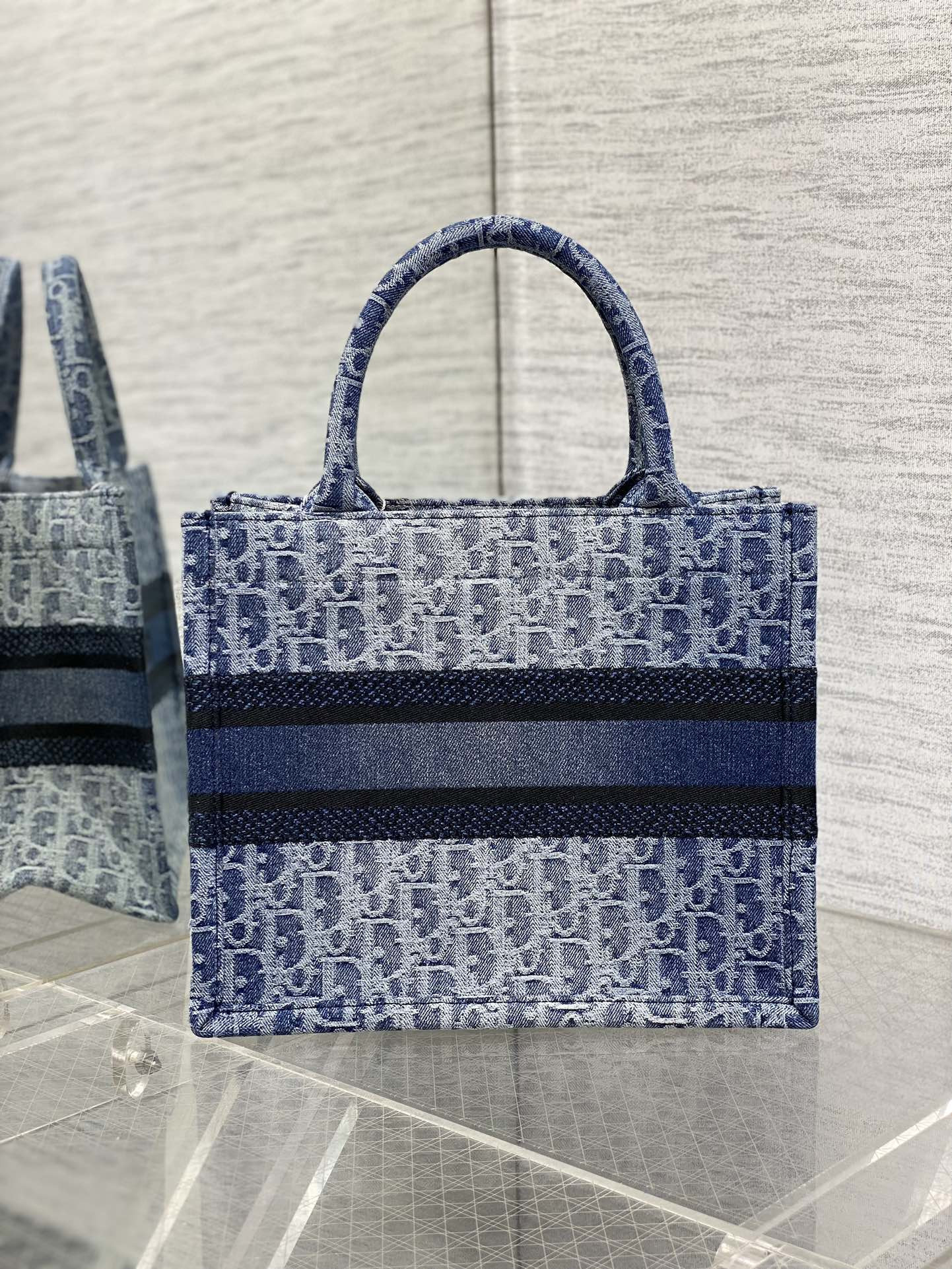 large D*or book tote blue denim D*or oblique jacquard 26x8x22cm