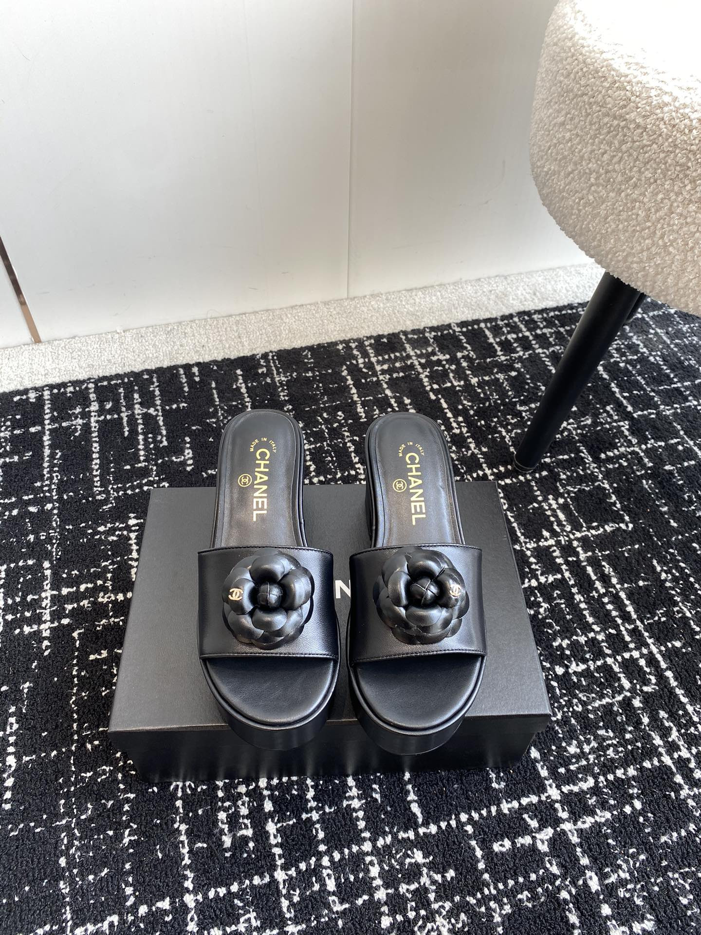 ua Ch*el mules platform heels