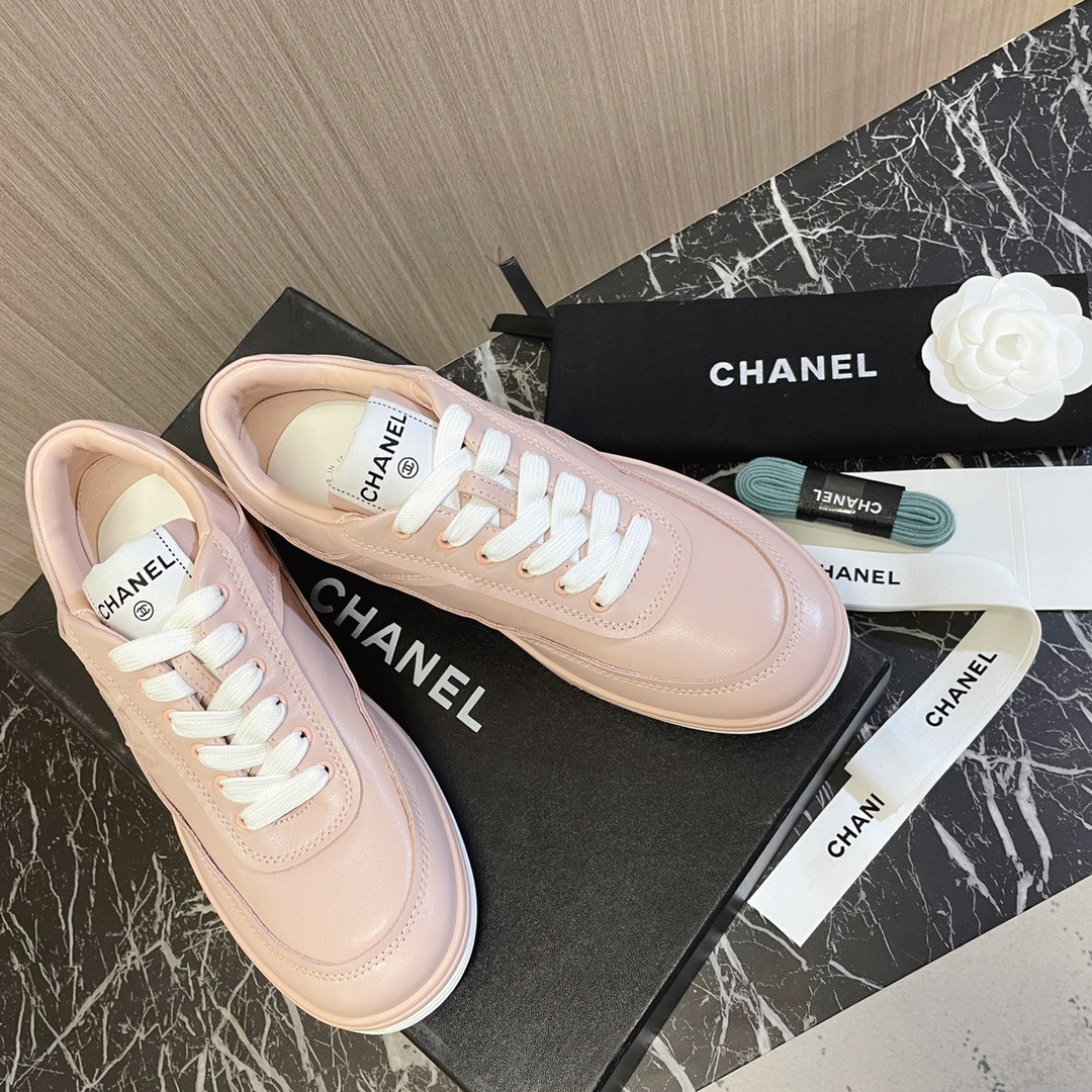 ua Ch*el sneakers calfskin
