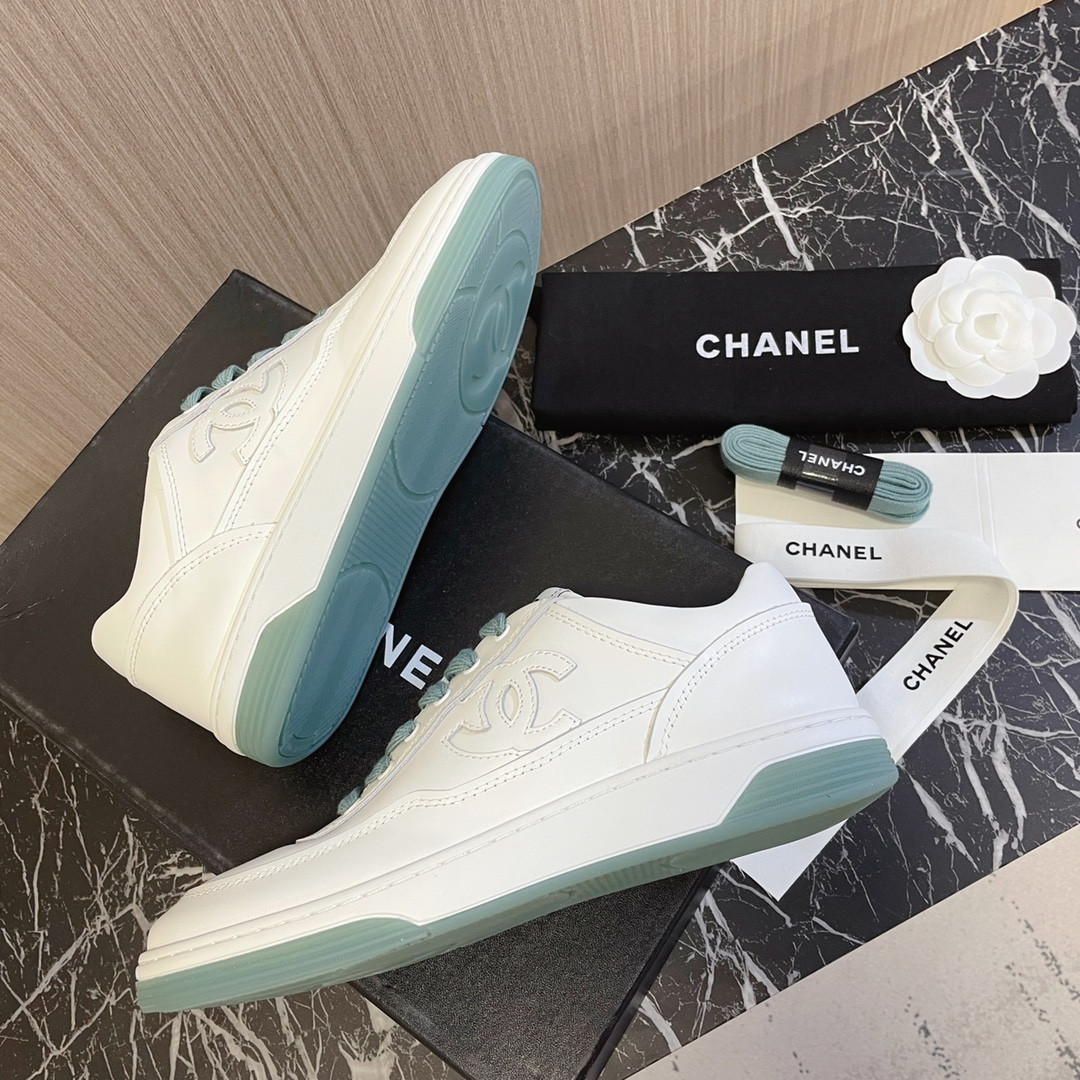 ua Ch*el sneakers calfskin