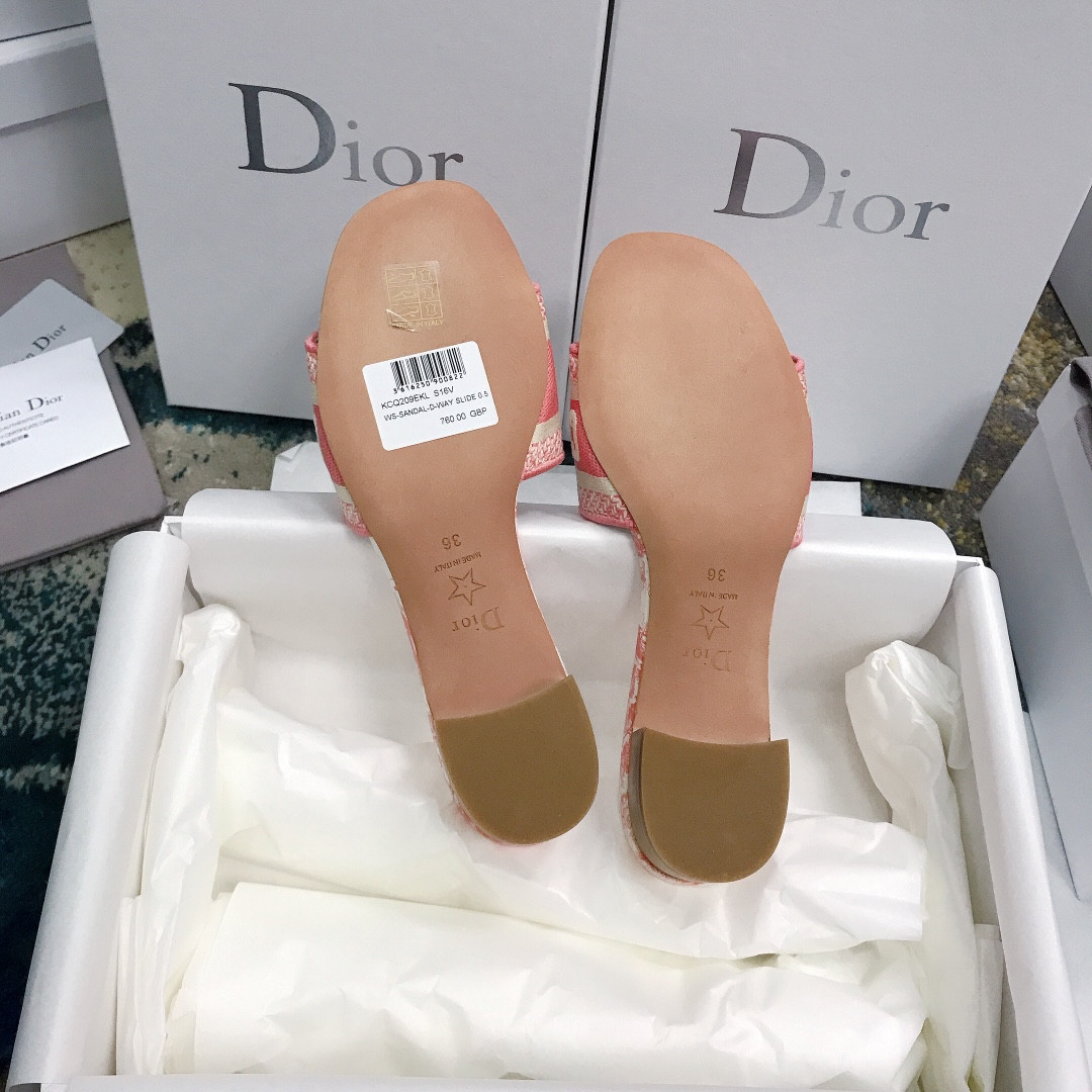 ua D*or dway heeled slide