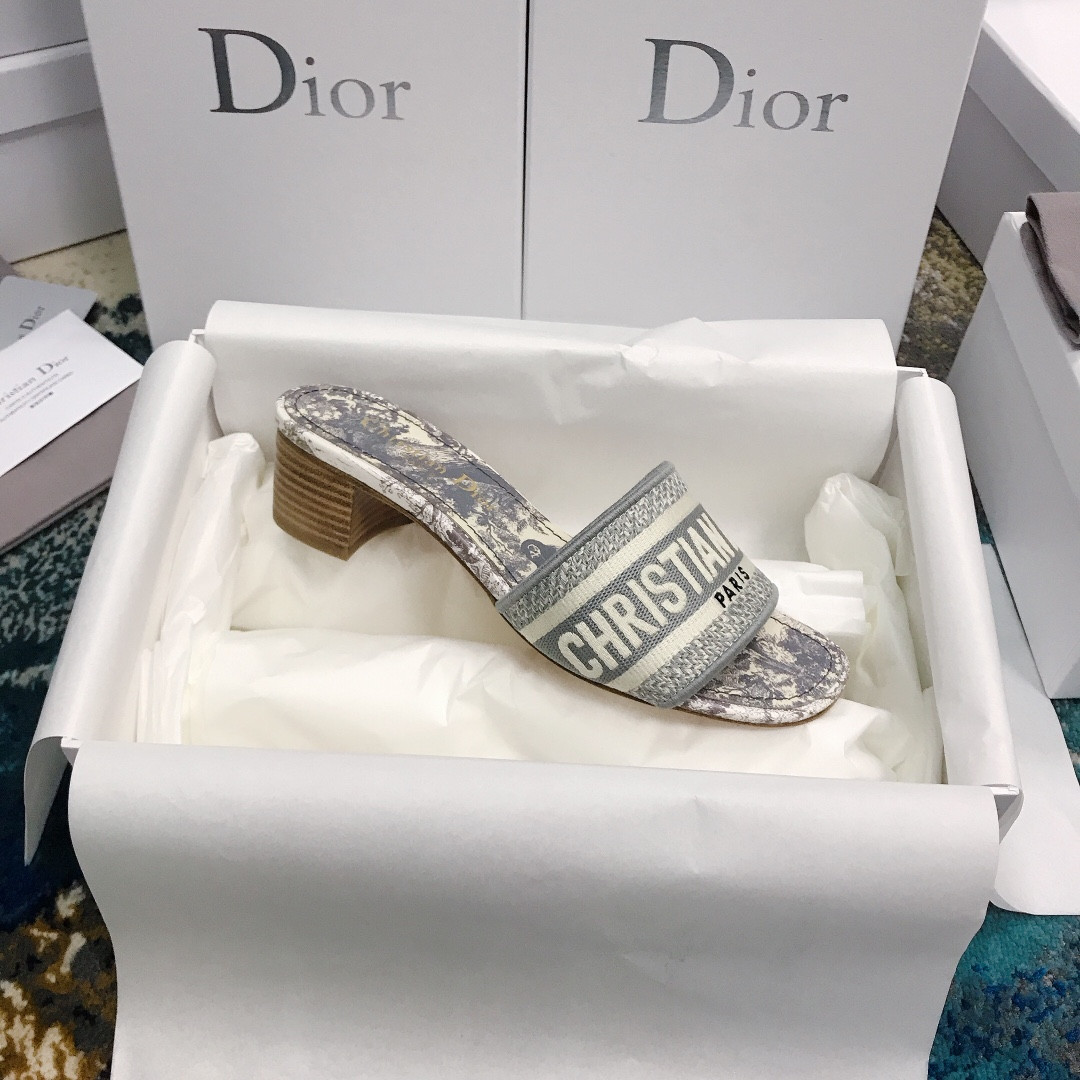 ua D*or dway heeled slide
