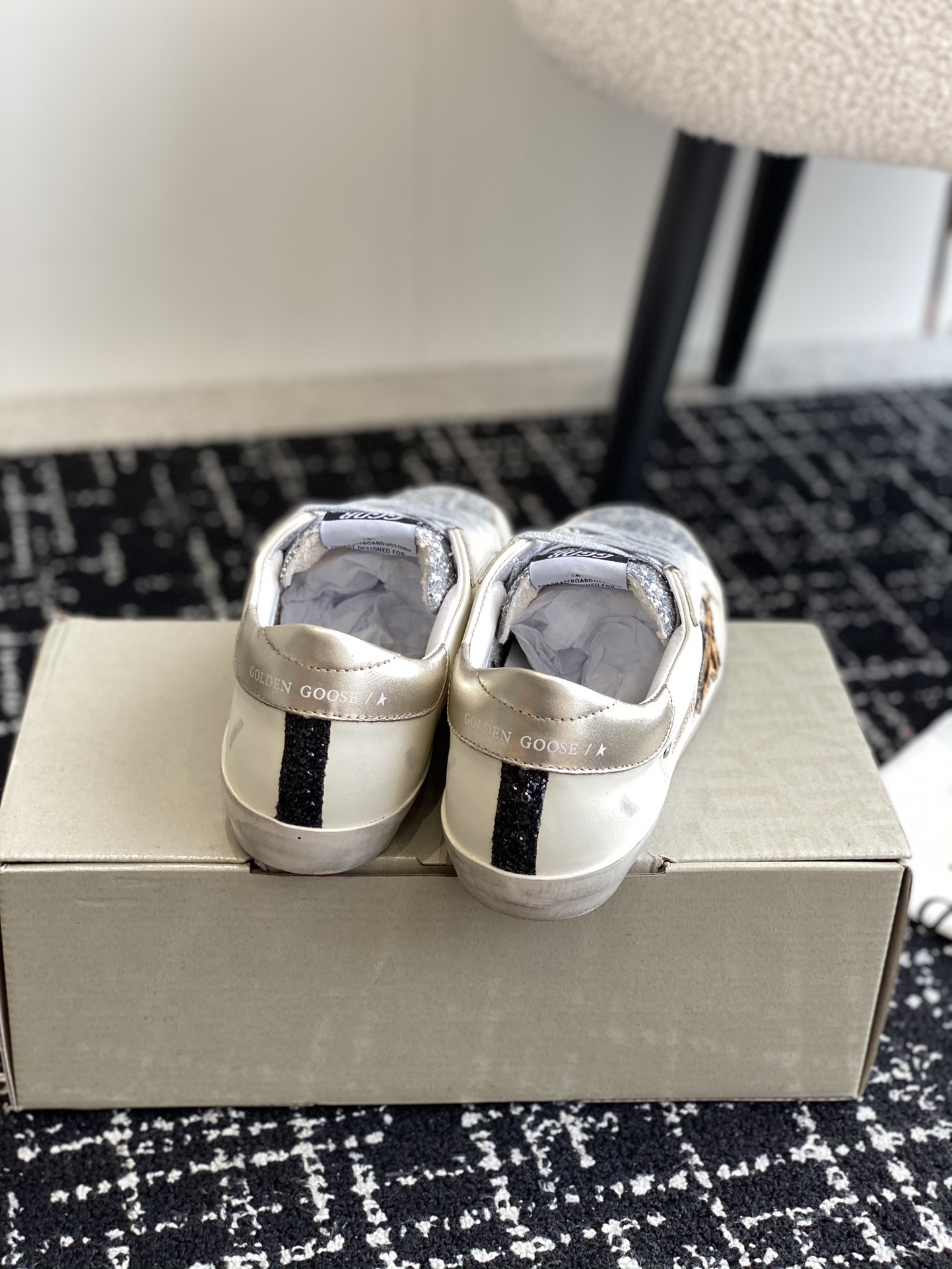 ua g01den G003e s*per-star sneaker