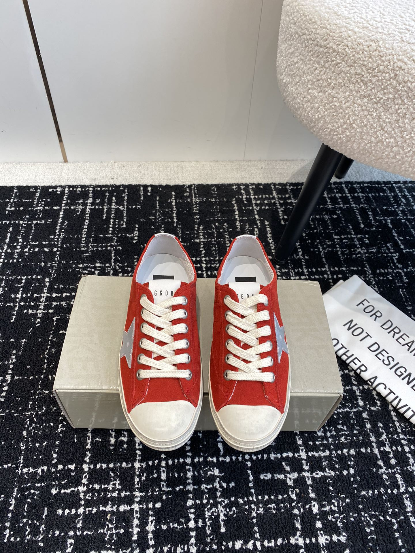 ua g01den G003e v-star sneaker