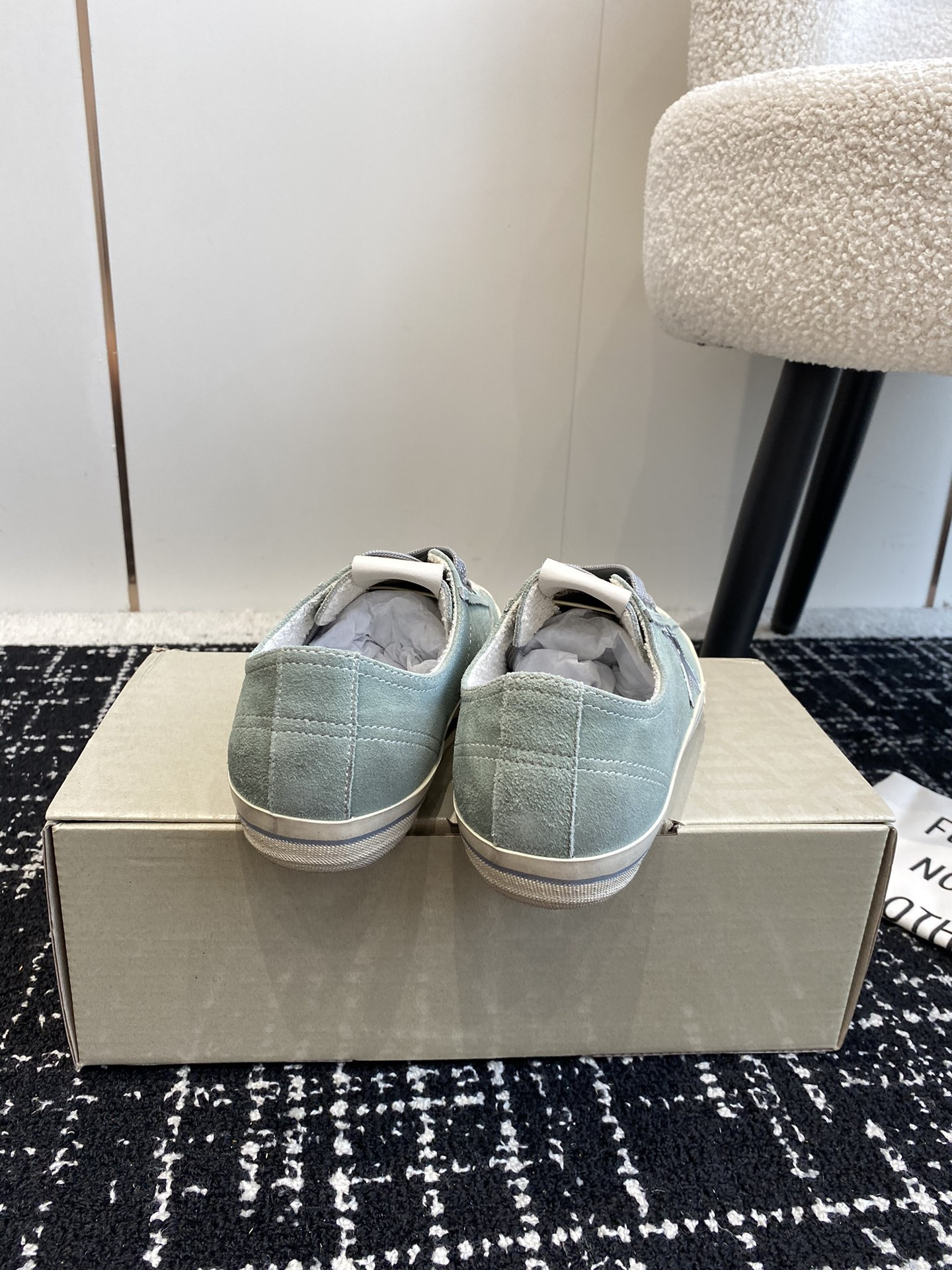 ua g01den G003e v-star sneaker