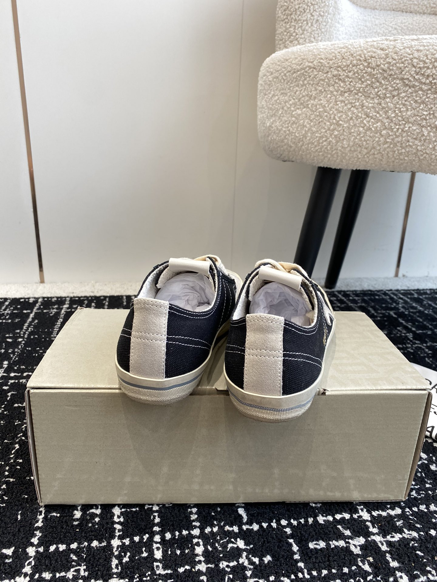 ua g01den G003e v-star sneaker