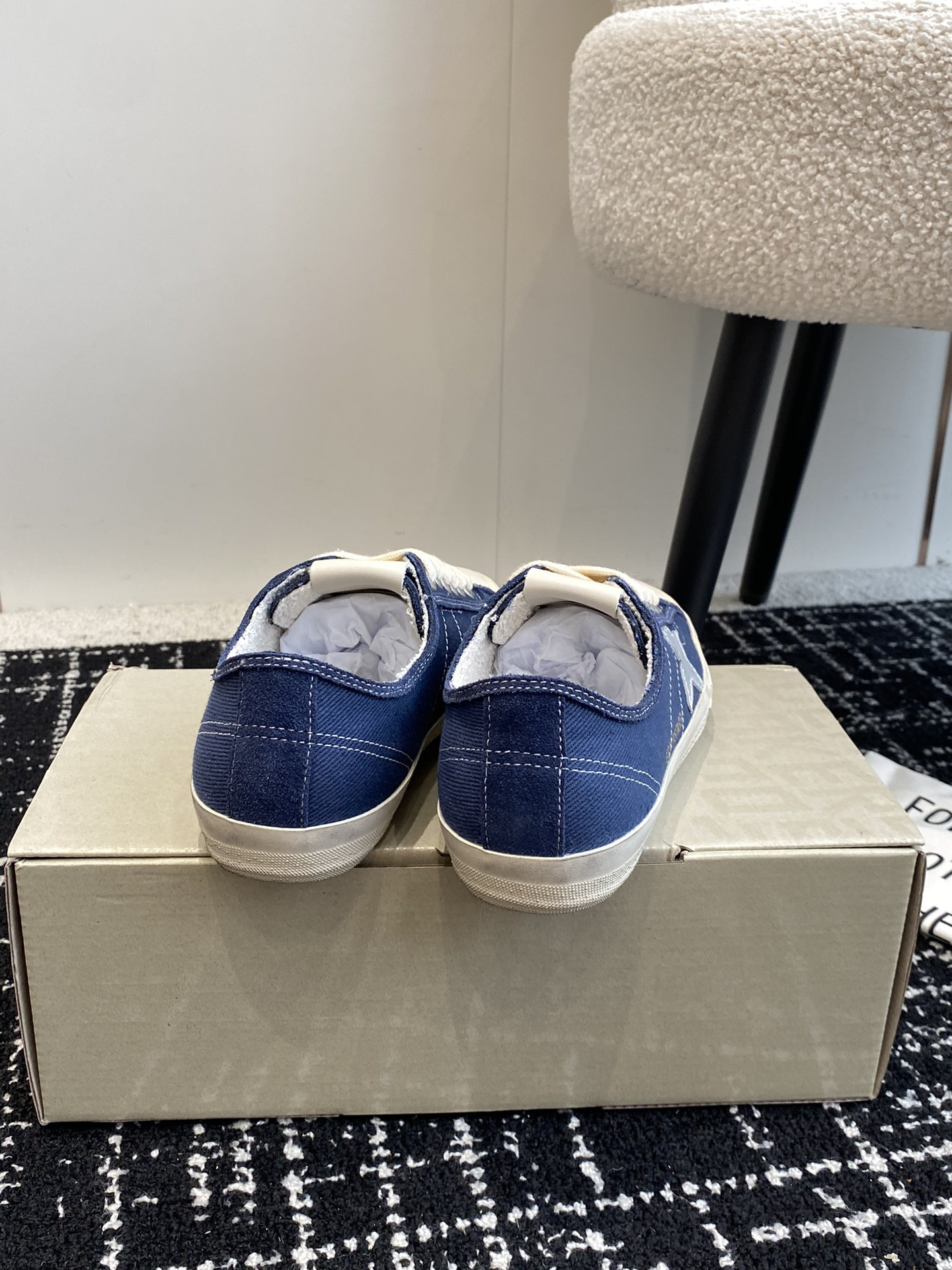 ua g01den G003e v-star sneaker