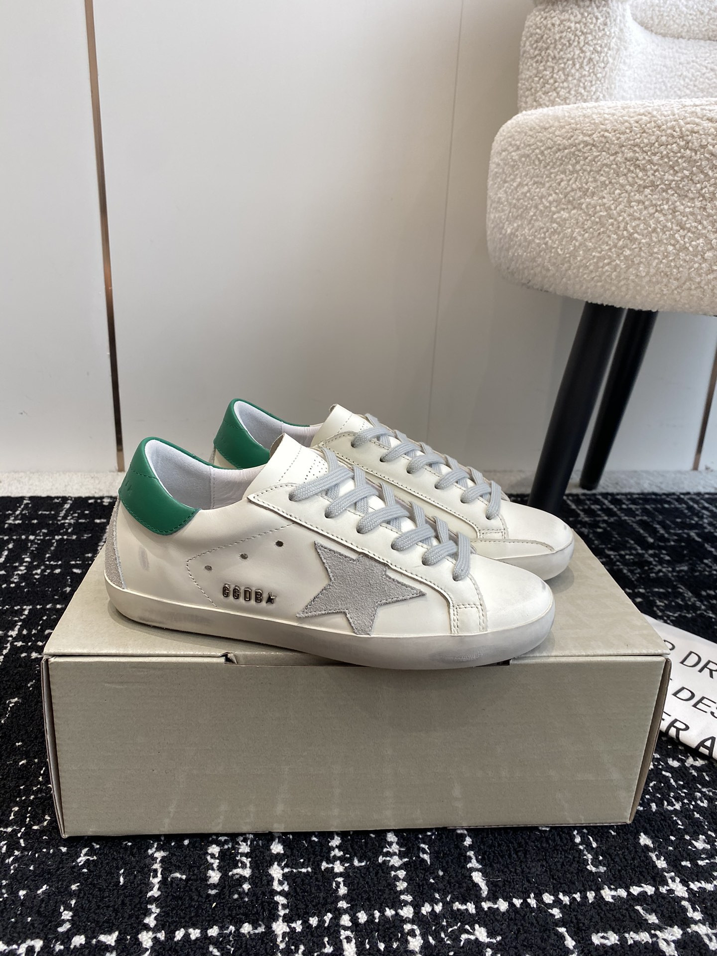ua g01den G003e s*per-star sneaker