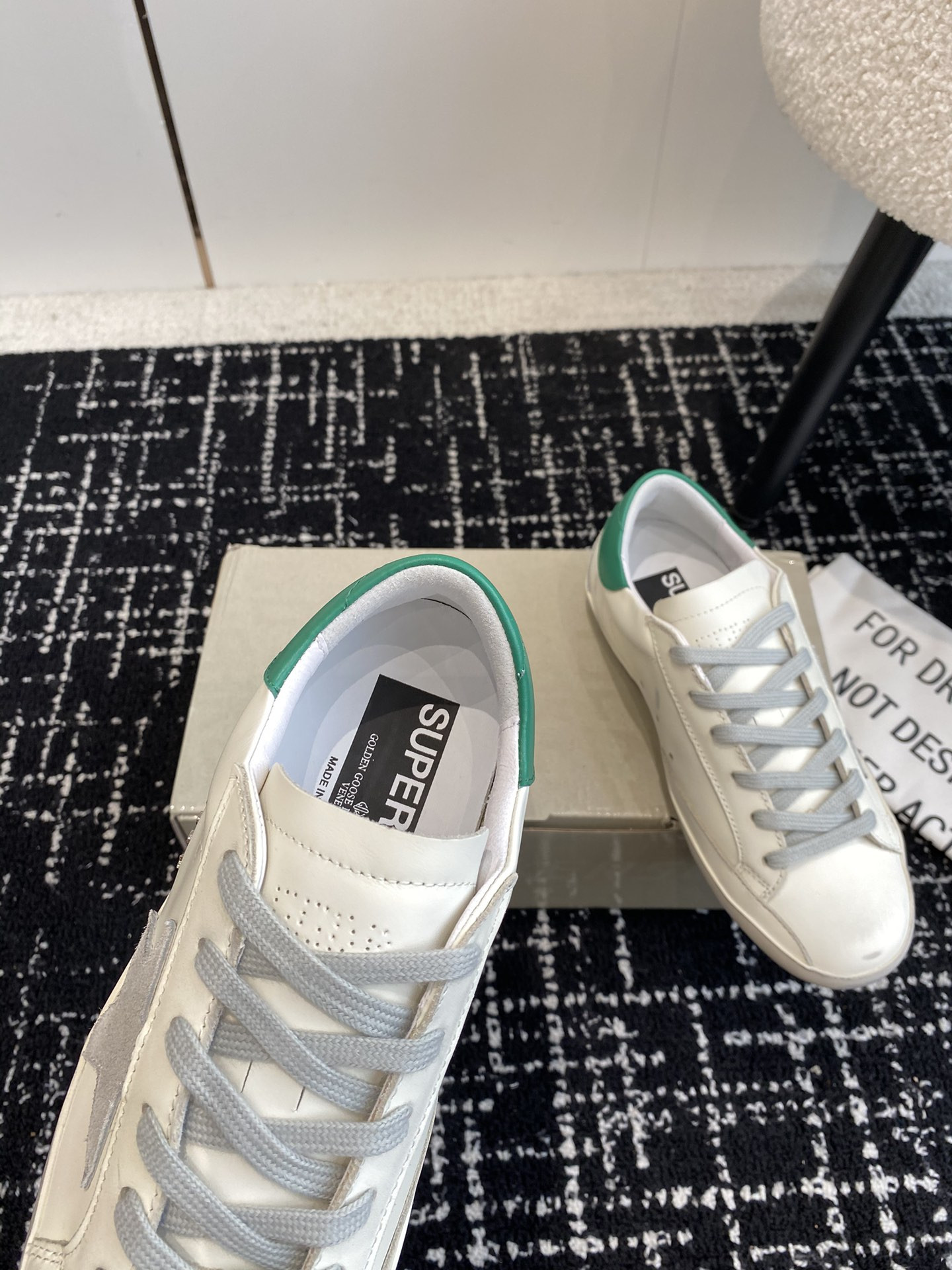ua g01den G003e s*per-star sneaker