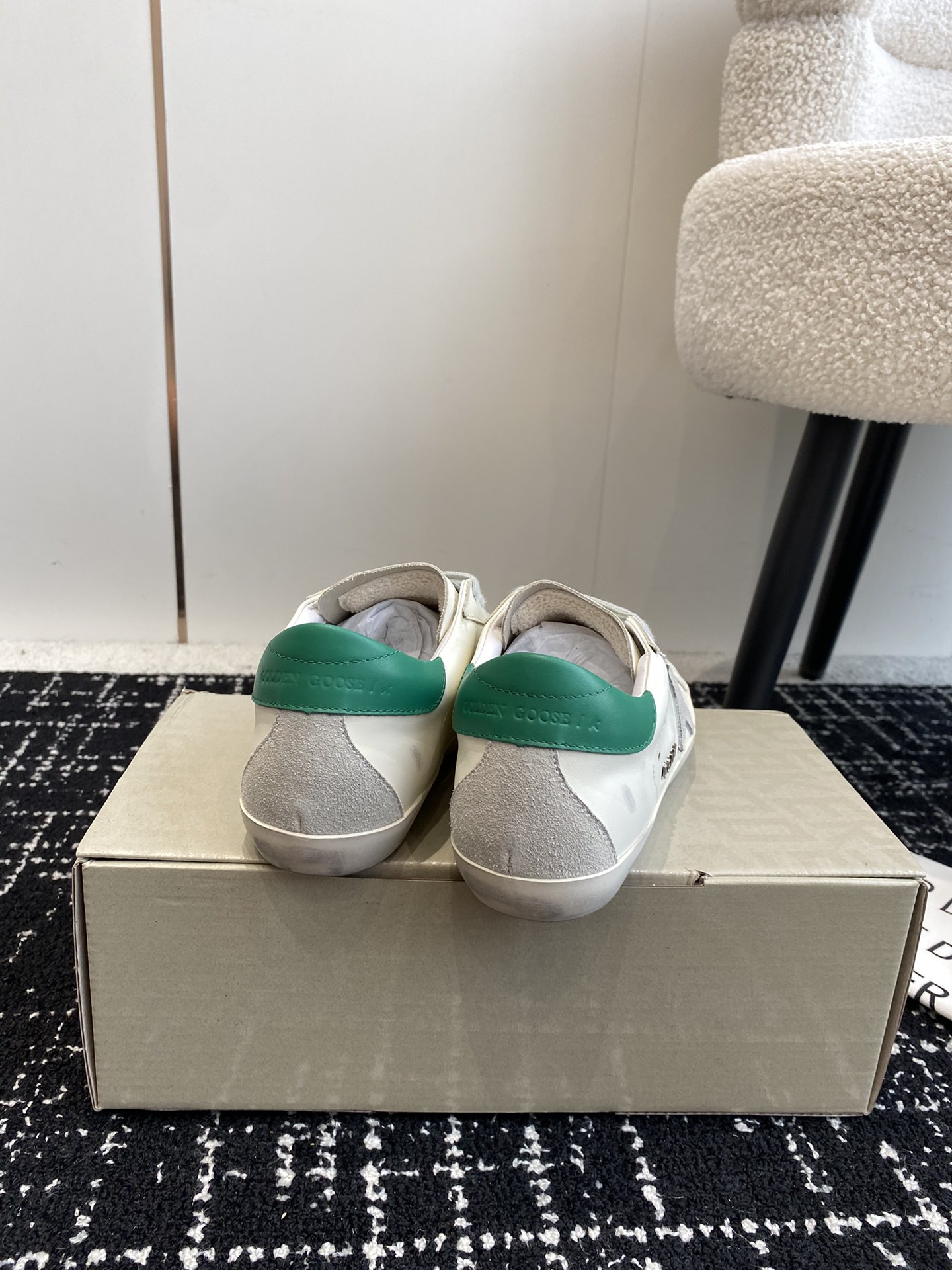 ua g01den G003e s*per-star sneaker